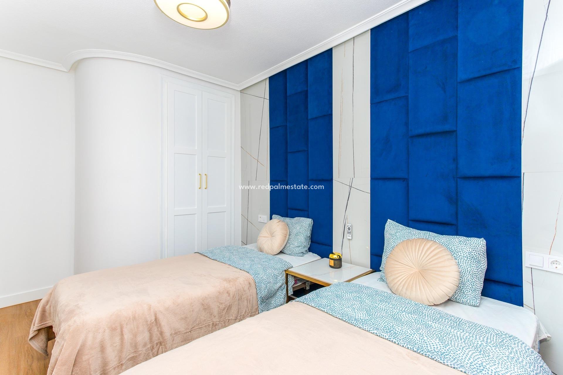 Revente - Appartement -
Torrevieja - Centro Torrevieja