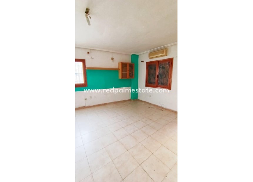 Revente - Appartement -
Torrevieja - Centro Torrevieja
