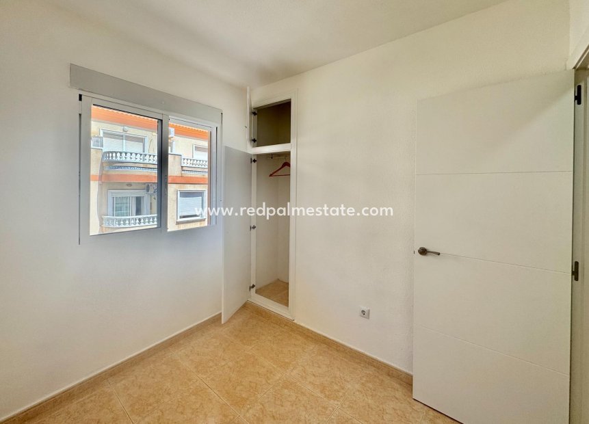 Revente - Appartement -
Torrevieja - Centro Torrevieja