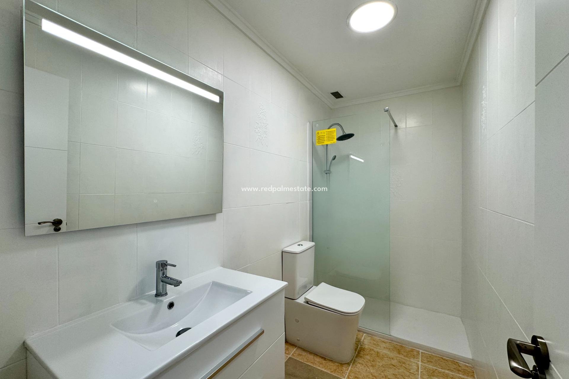 Revente - Appartement -
Torrevieja - Centro Torrevieja