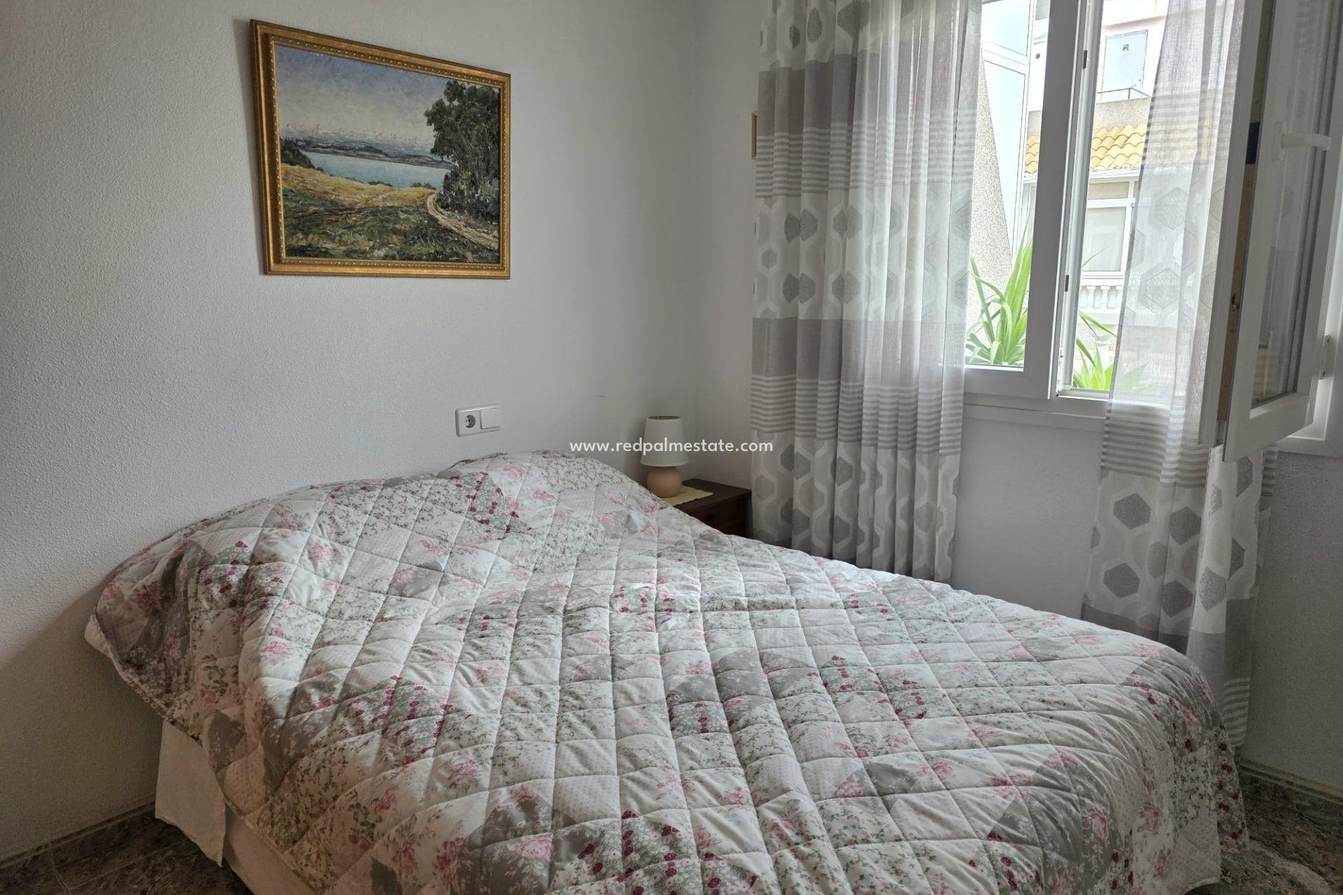 Revente - Appartement -
Torrevieja - Centro Torrevieja