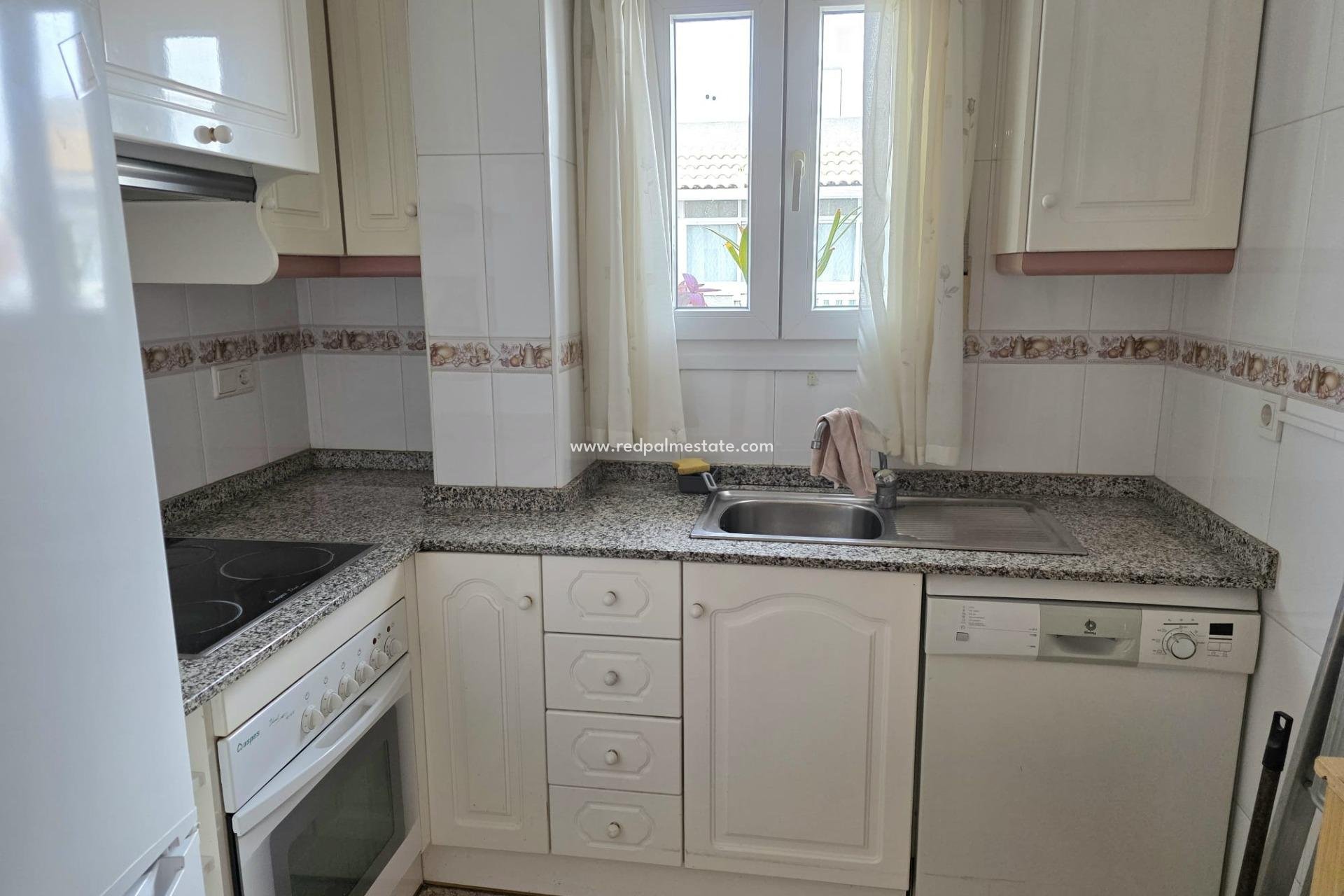 Revente - Appartement -
Torrevieja - Centro Torrevieja