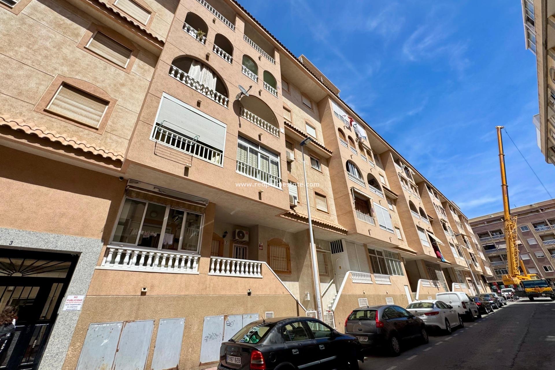 Revente - Appartement -
Torrevieja - Centro Torrevieja