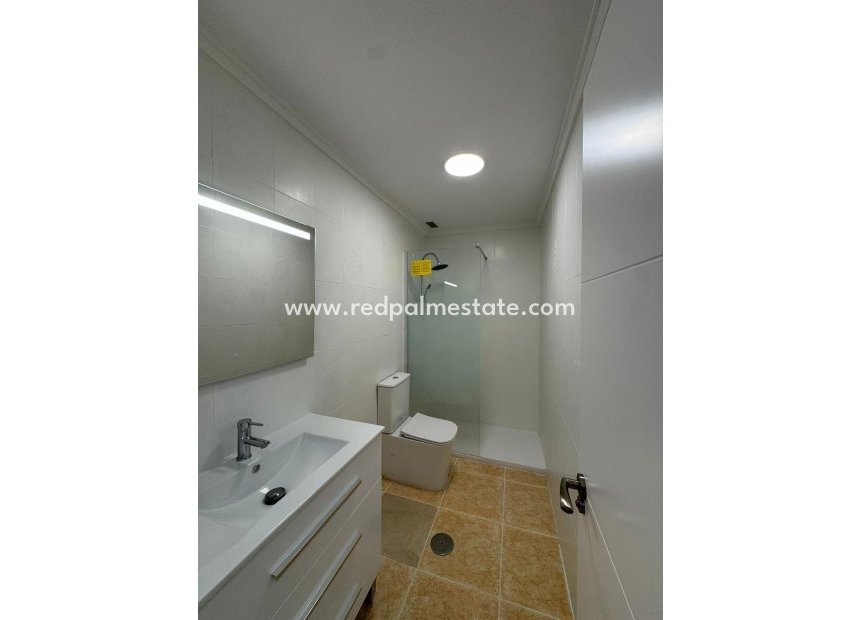 Revente - Appartement -
Torrevieja - Centro Torrevieja