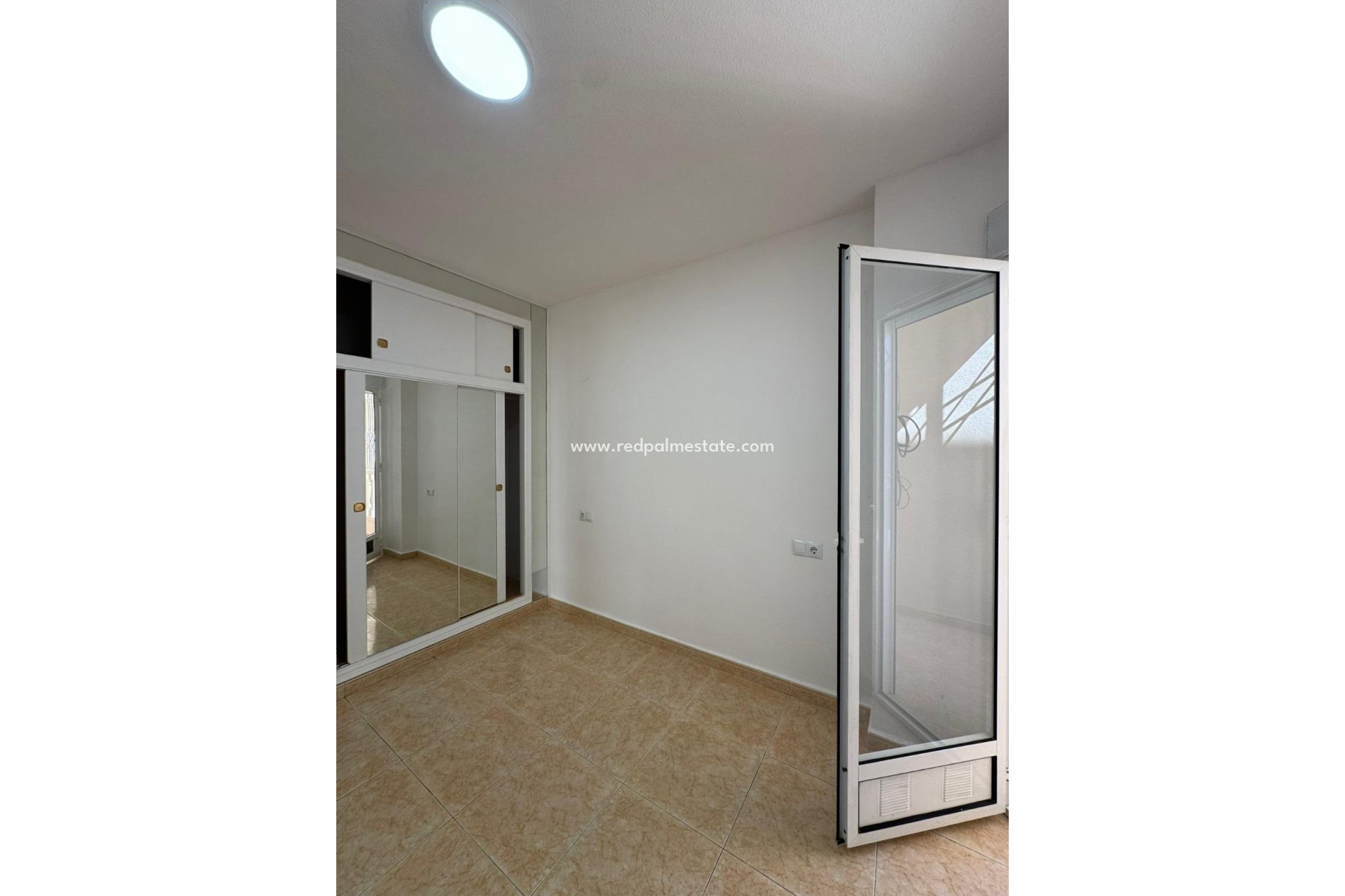 Revente - Appartement -
Torrevieja - Centro Torrevieja