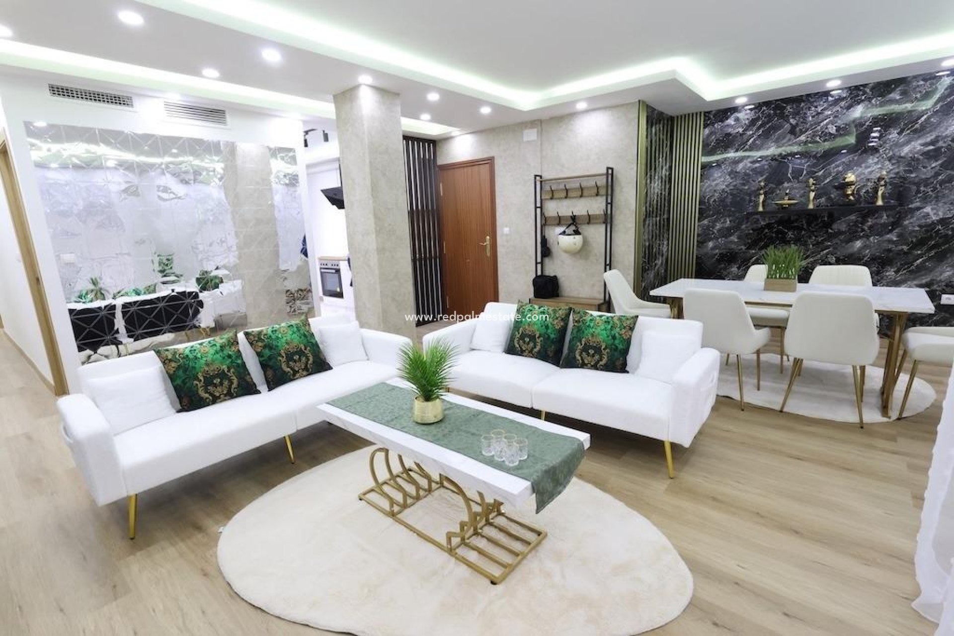 Revente - Appartement -
Torrevieja - Centro Torrevieja