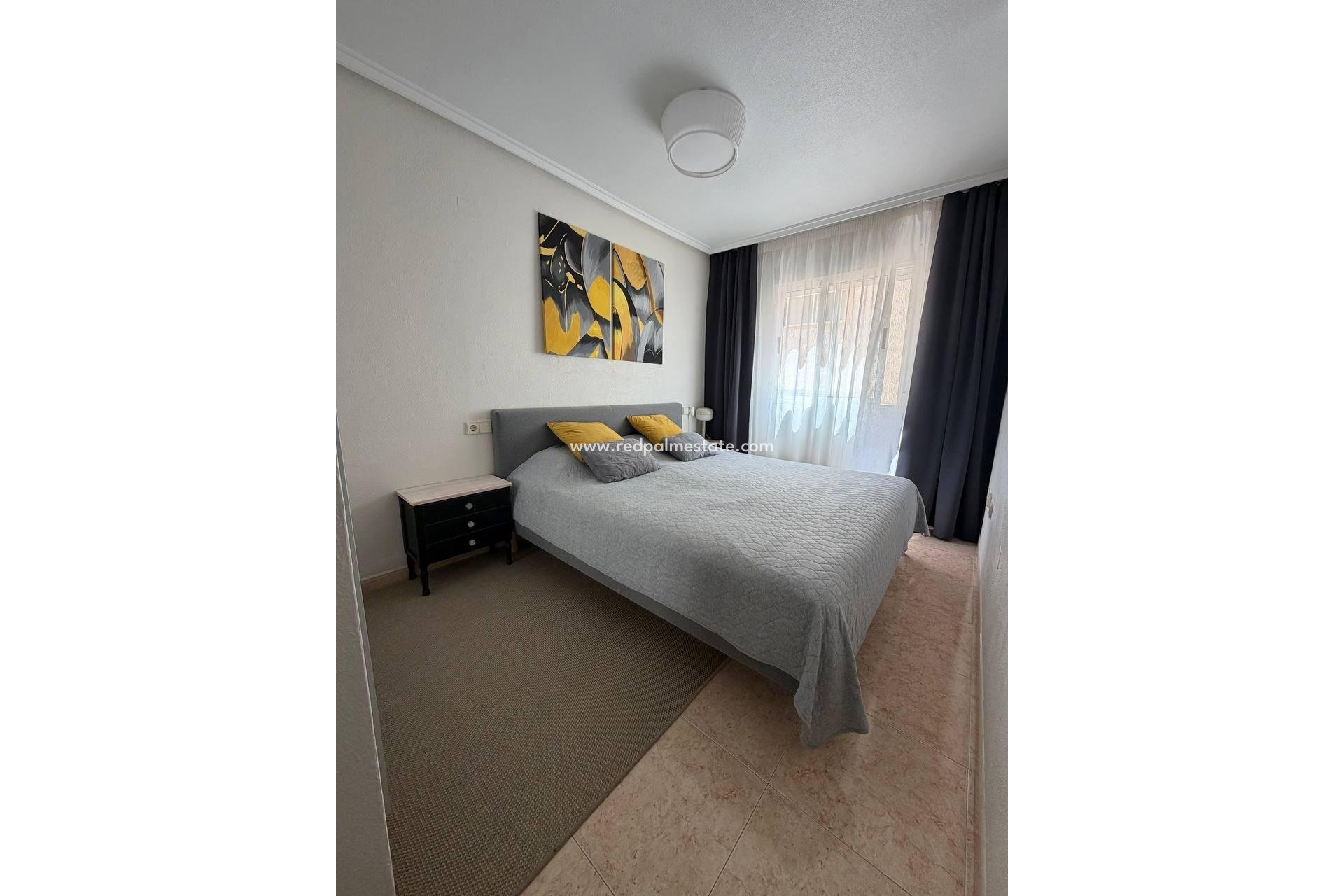 Revente - Appartement -
Torrevieja - Centro Torrevieja