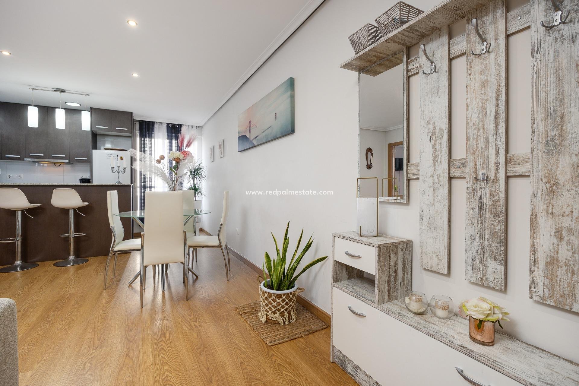 Revente - Appartement -
Torrevieja - Centro Torrevieja