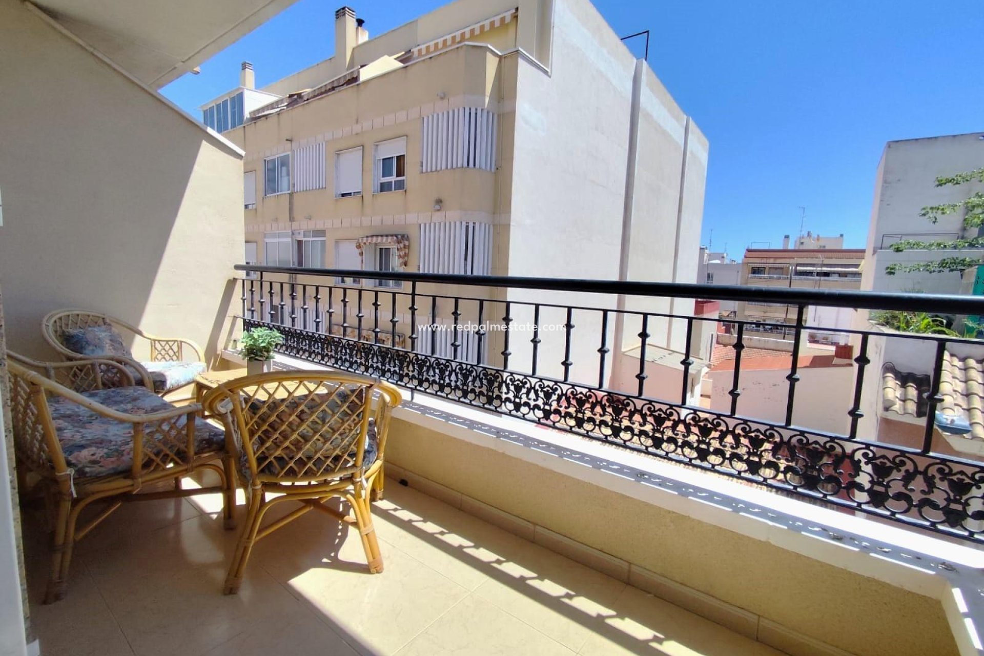 Revente - Appartement -
Torrevieja - Centro Torrevieja