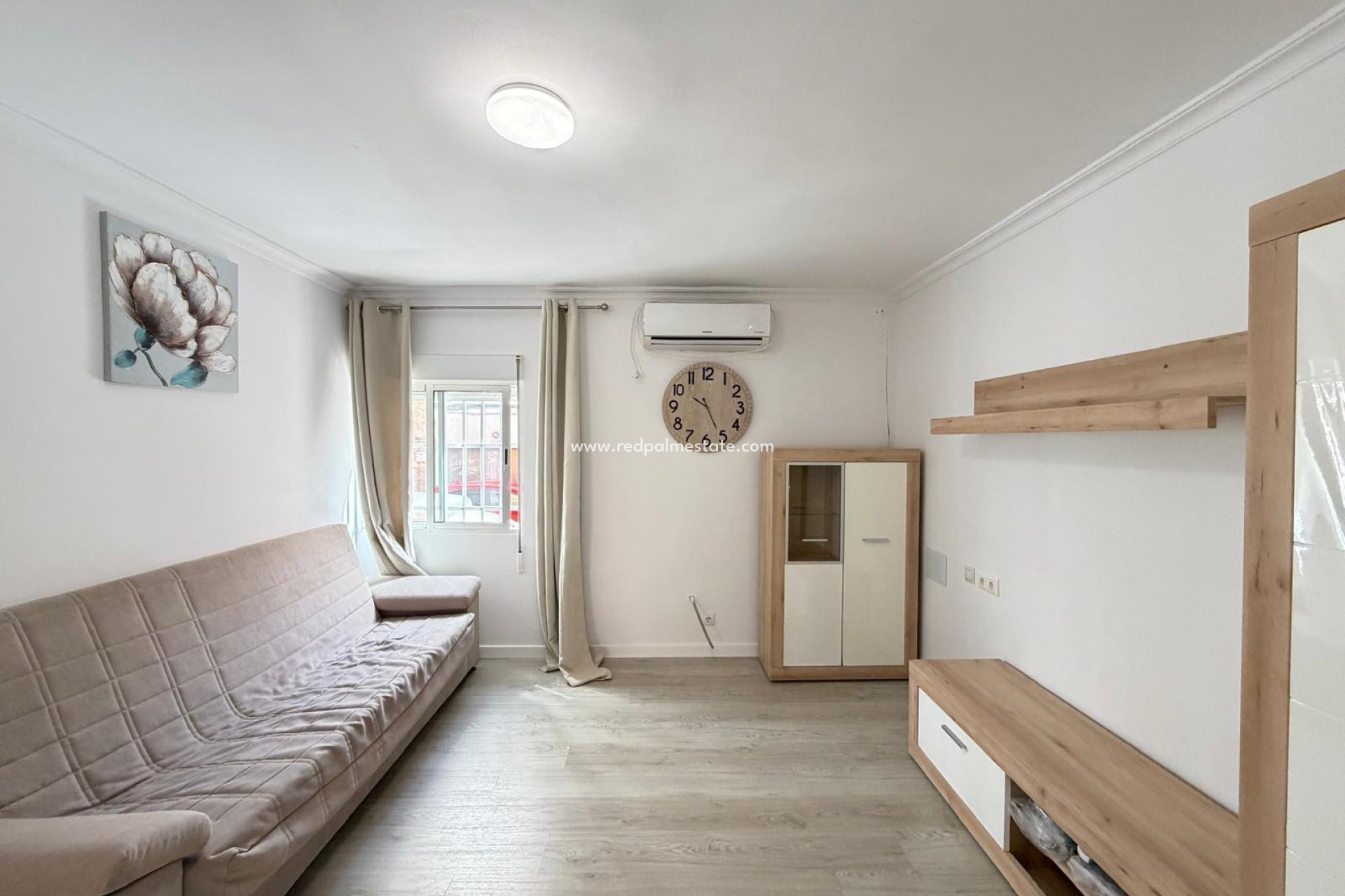 Revente - Appartement -
Torrevieja - Centro Torrevieja