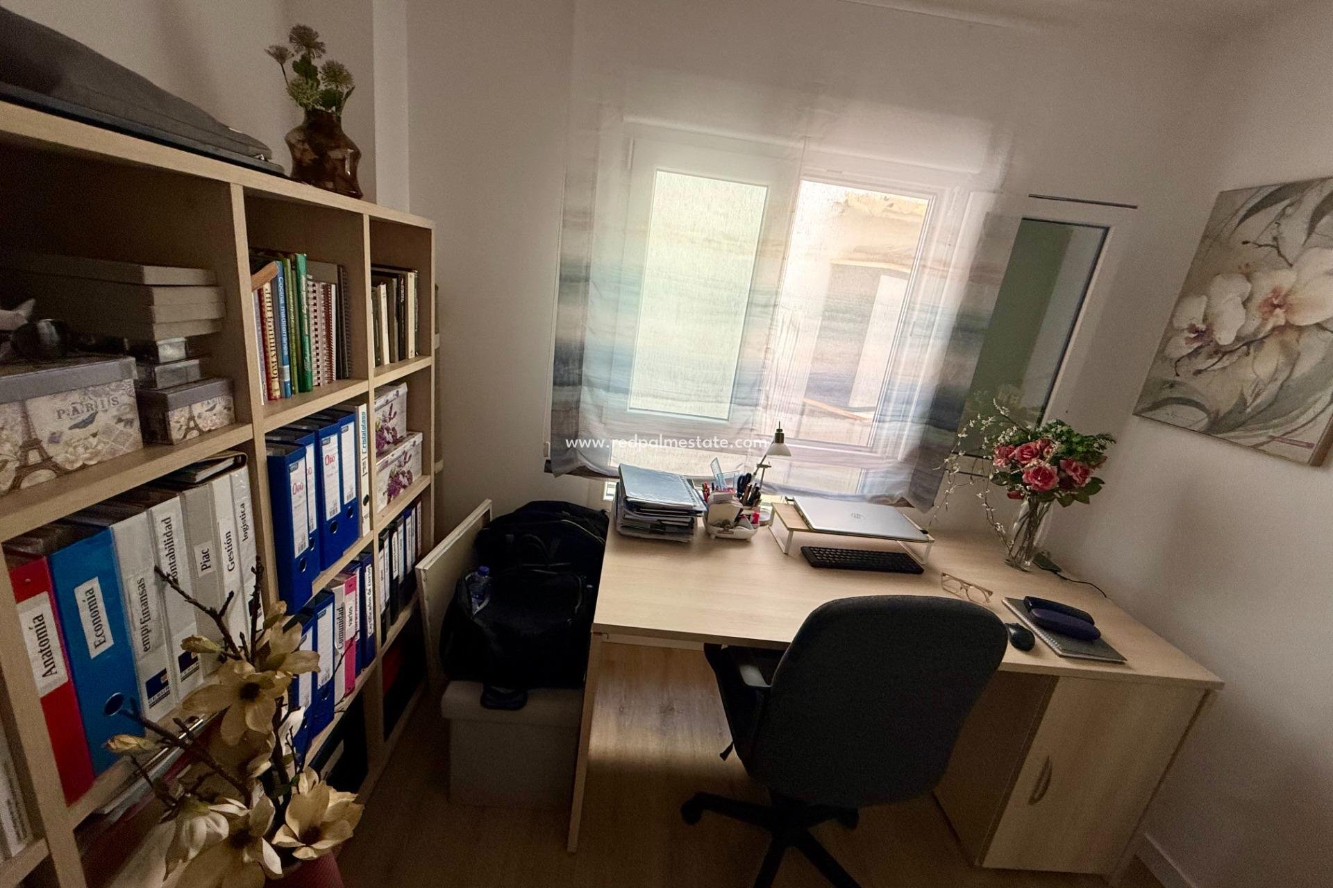 Revente - Appartement -
Torrevieja - Centro Torrevieja