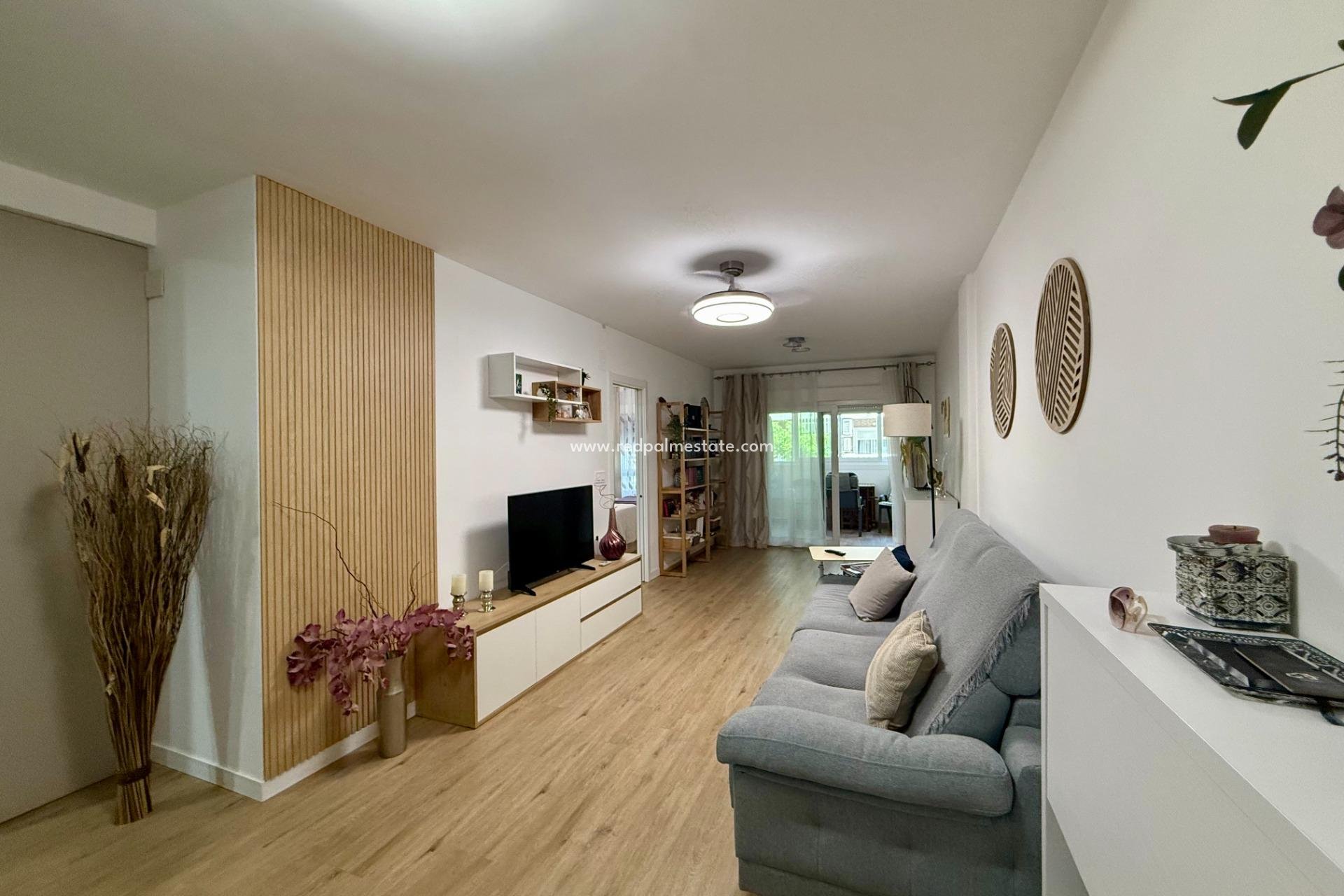 Revente - Appartement -
Torrevieja - Centro Torrevieja