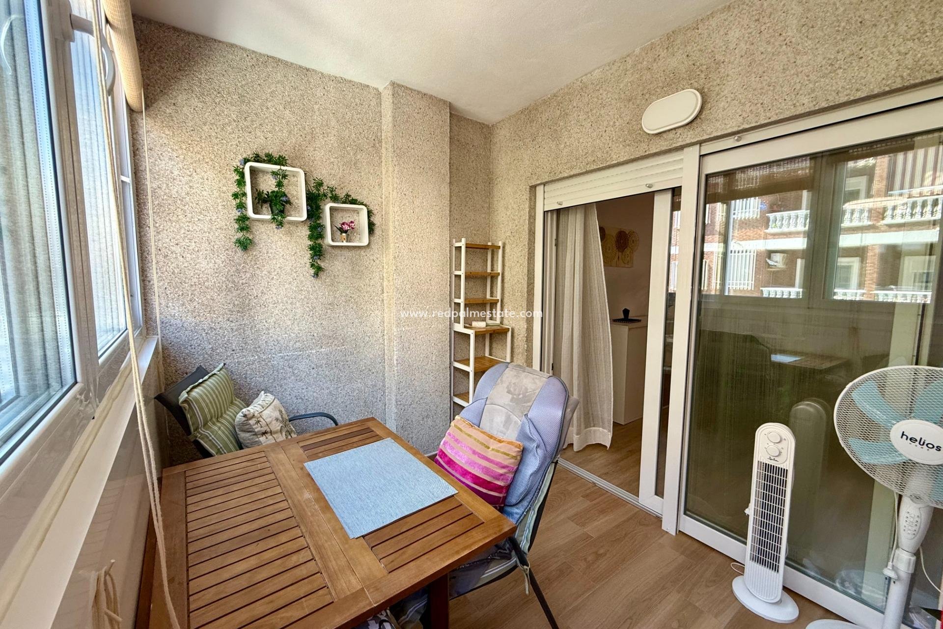 Revente - Appartement -
Torrevieja - Centro Torrevieja