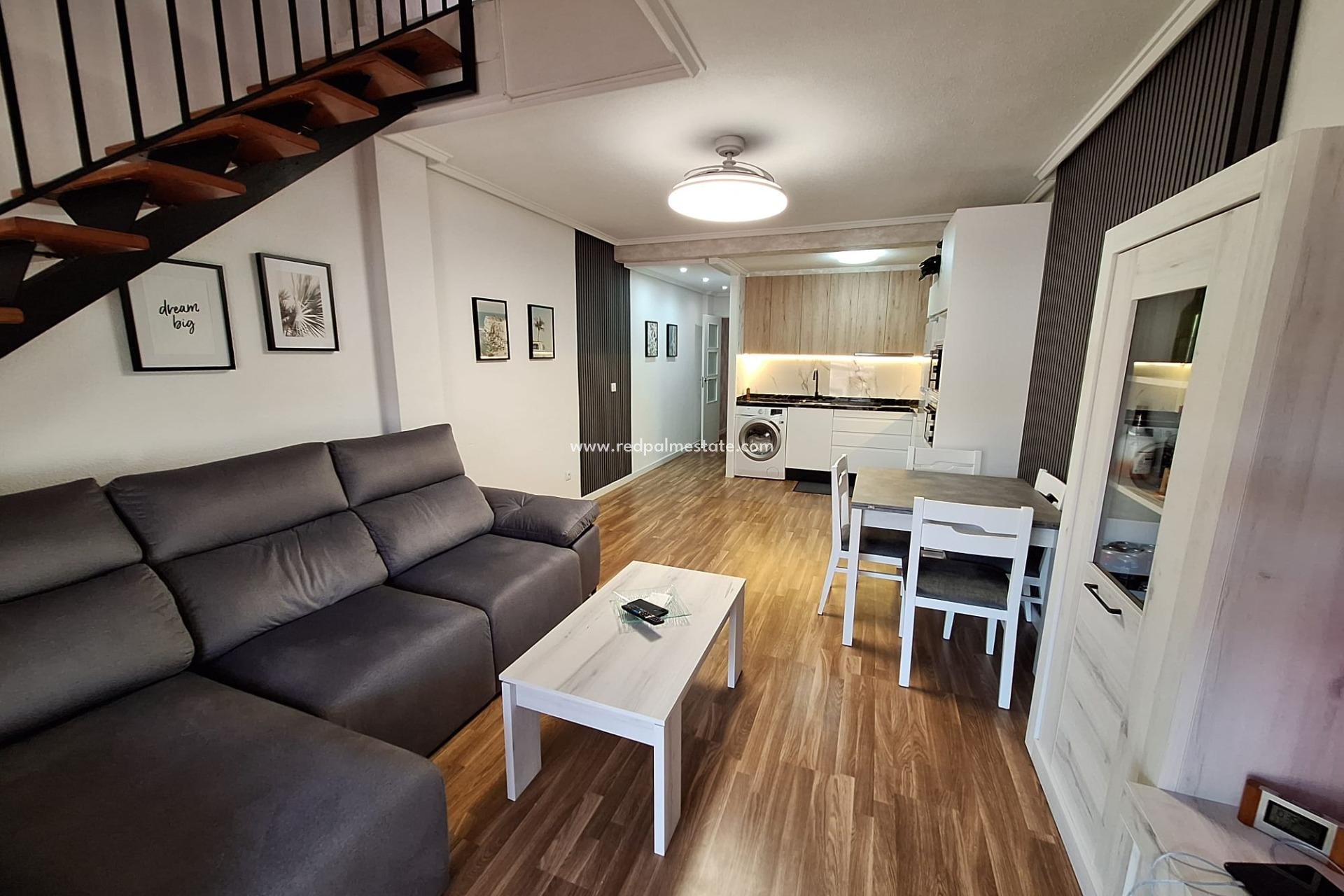 Revente - Appartement -
Torrevieja - Centro Torrevieja