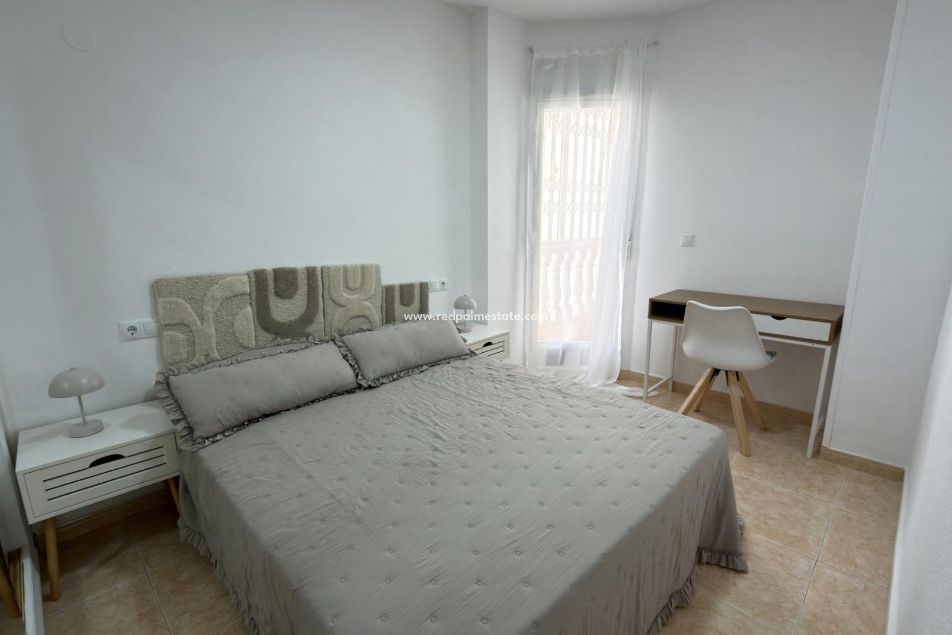 Revente - Appartement -
Torrevieja - Centro Torrevieja