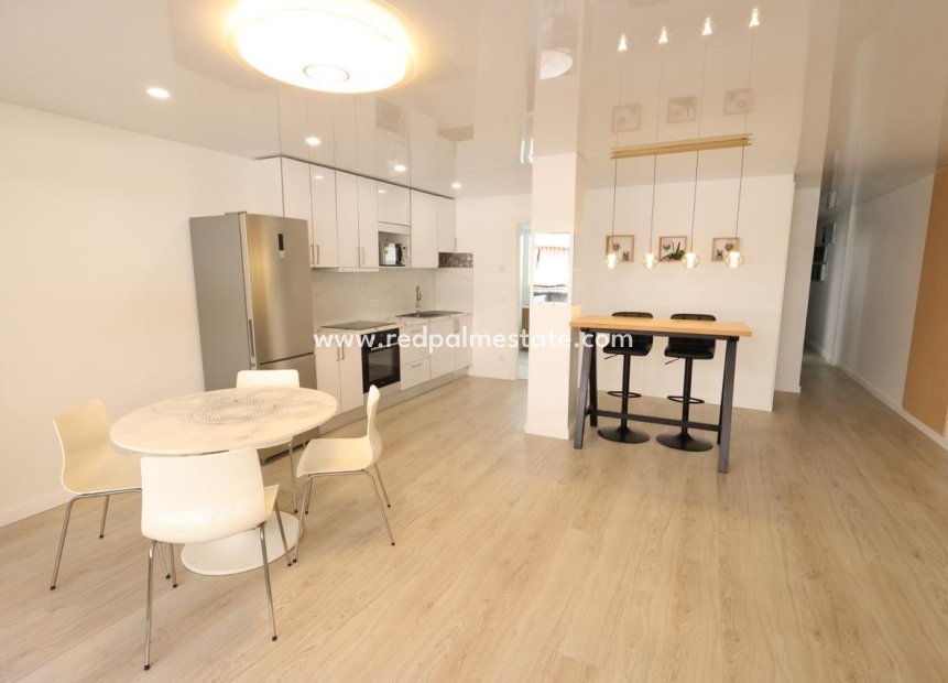 Revente - Appartement -
Torrevieja - El Acequión - Los Náufragos
