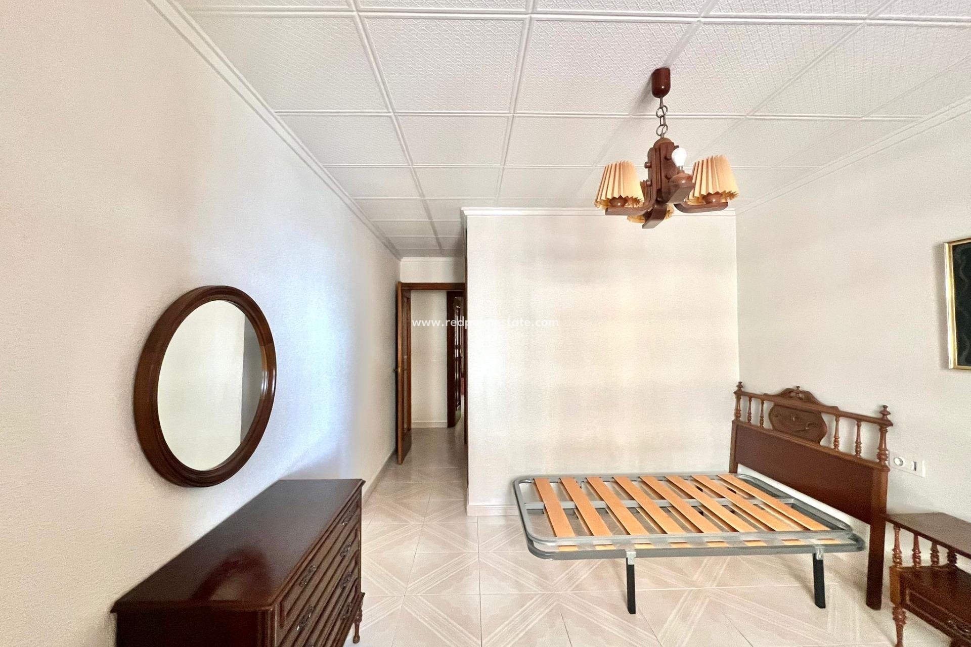 Revente - Appartement -
Torrevieja - El Acequión - Los Náufragos
