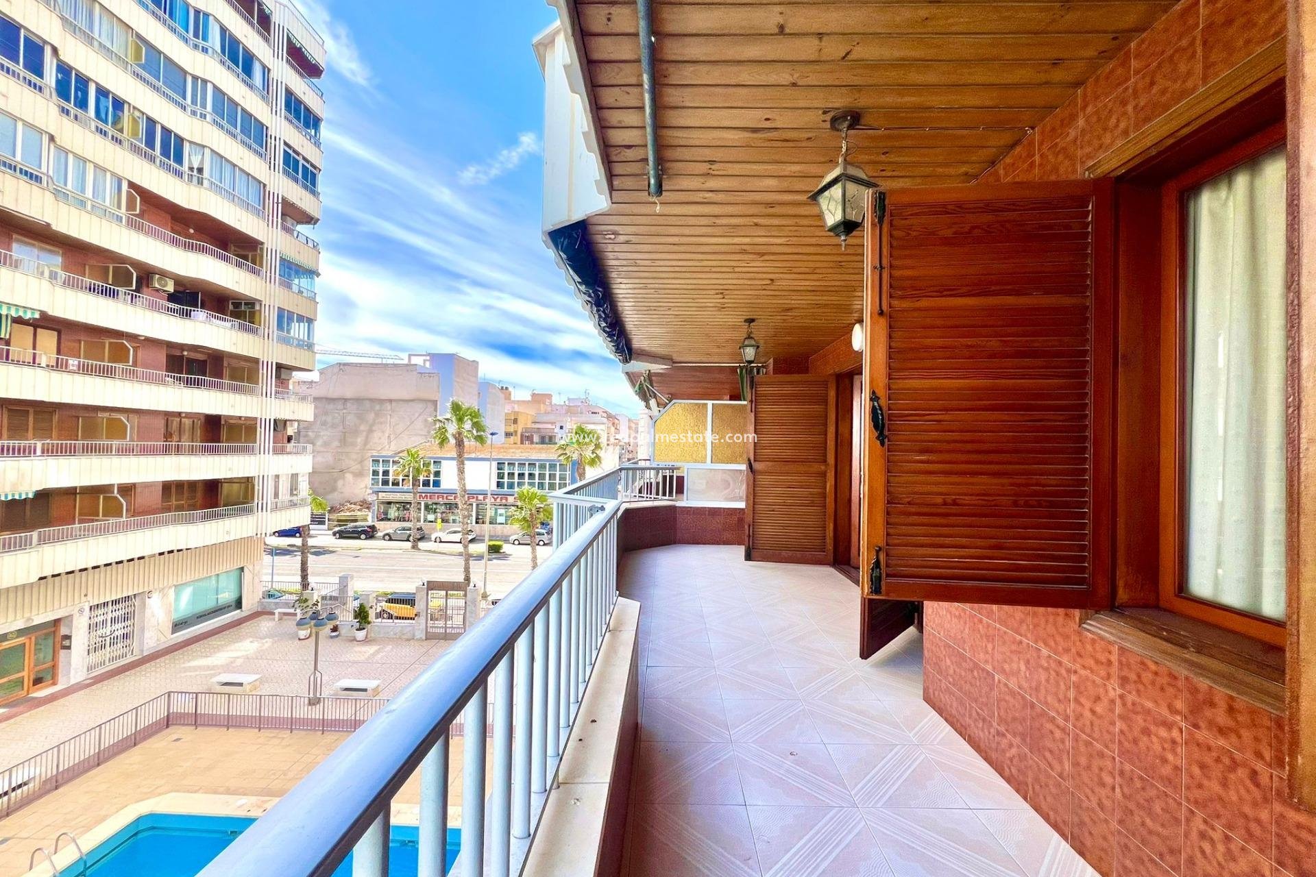 Revente - Appartement -
Torrevieja - El Acequión - Los Náufragos