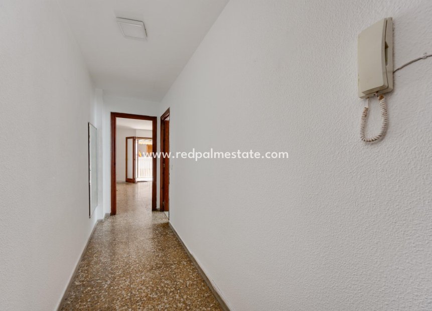 Revente - Appartement -
Torrevieja - El Acequión - Los Náufragos