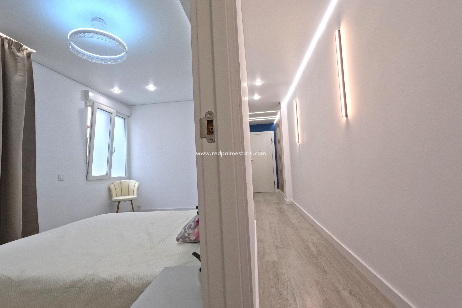 Revente - Appartement -
Torrevieja - El Acequión - Los Náufragos