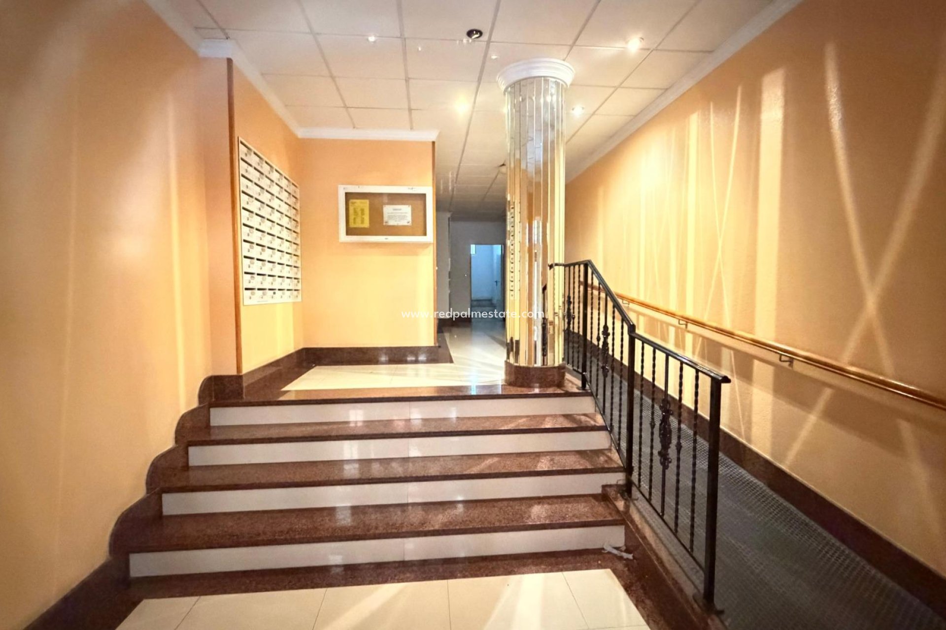 Revente - Appartement -
Torrevieja - El Acequión - Los Náufragos