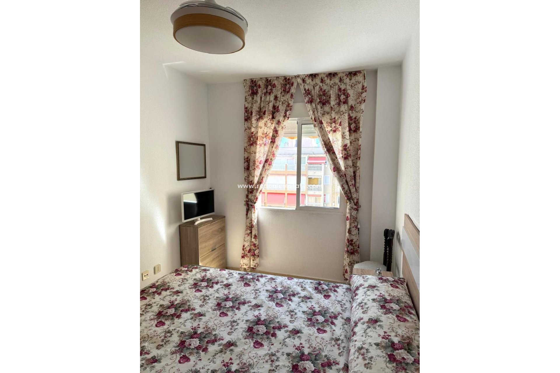 Revente - Appartement -
Torrevieja - El Acequión - Los Náufragos