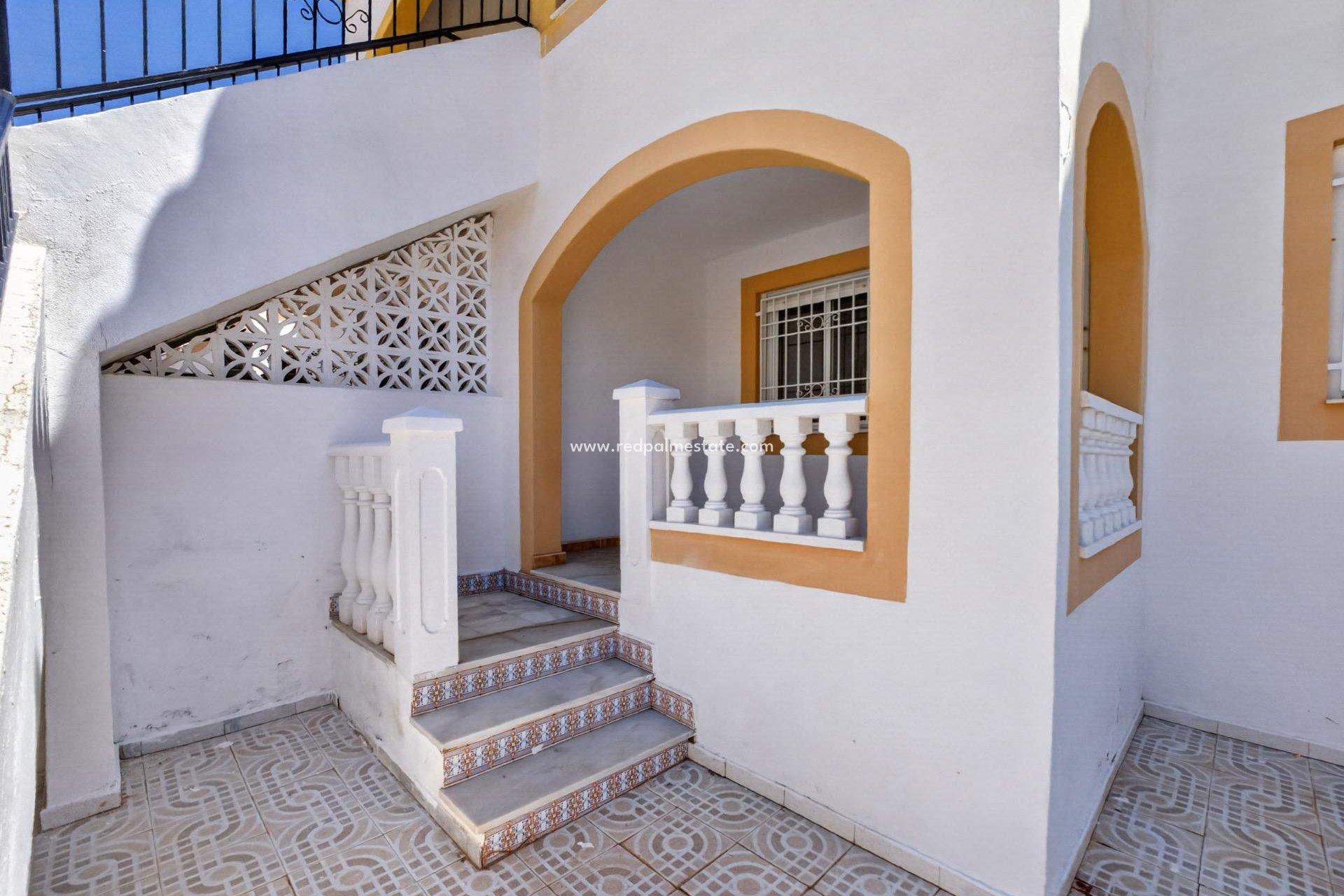 Revente - Appartement -
Torrevieja - El limonar