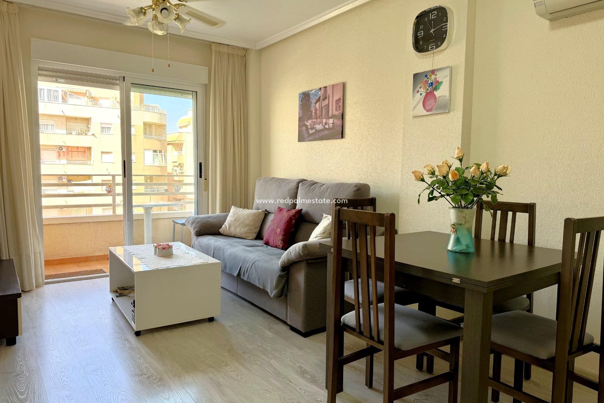Revente - Appartement -
Torrevieja - El molino