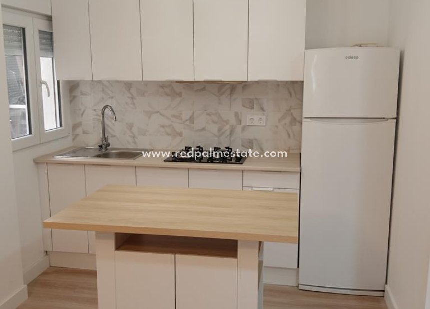 Revente - Appartement -
Torrevieja - El molino