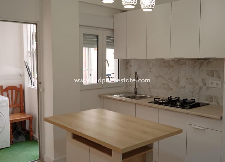 Revente - Appartement -
Torrevieja - El molino