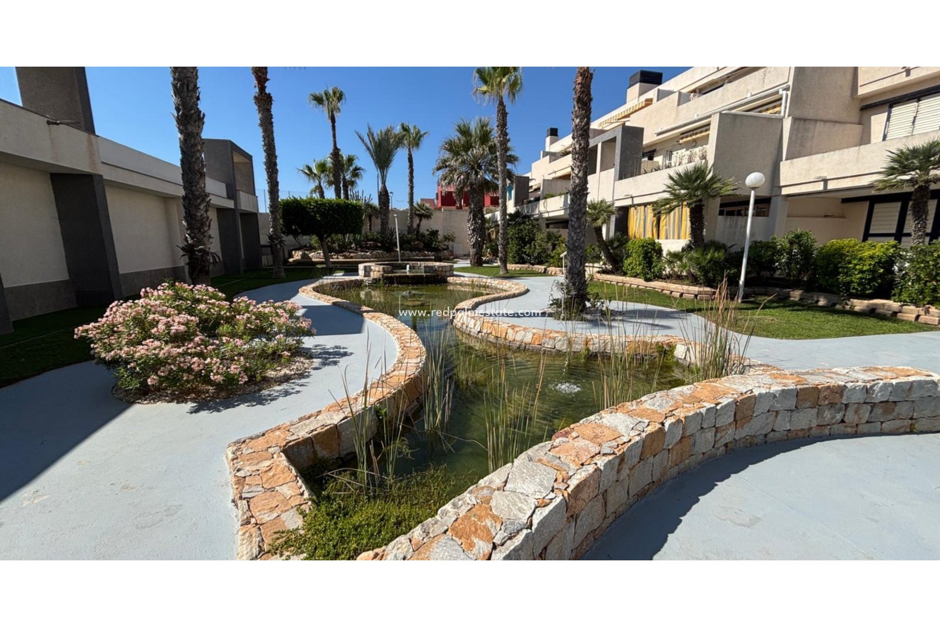 Revente - Appartement -
Torrevieja - La Mata