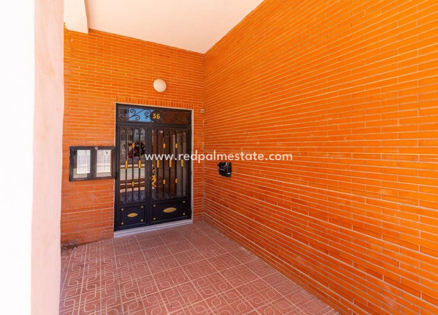 Revente - Appartement -
Torrevieja - La Mata