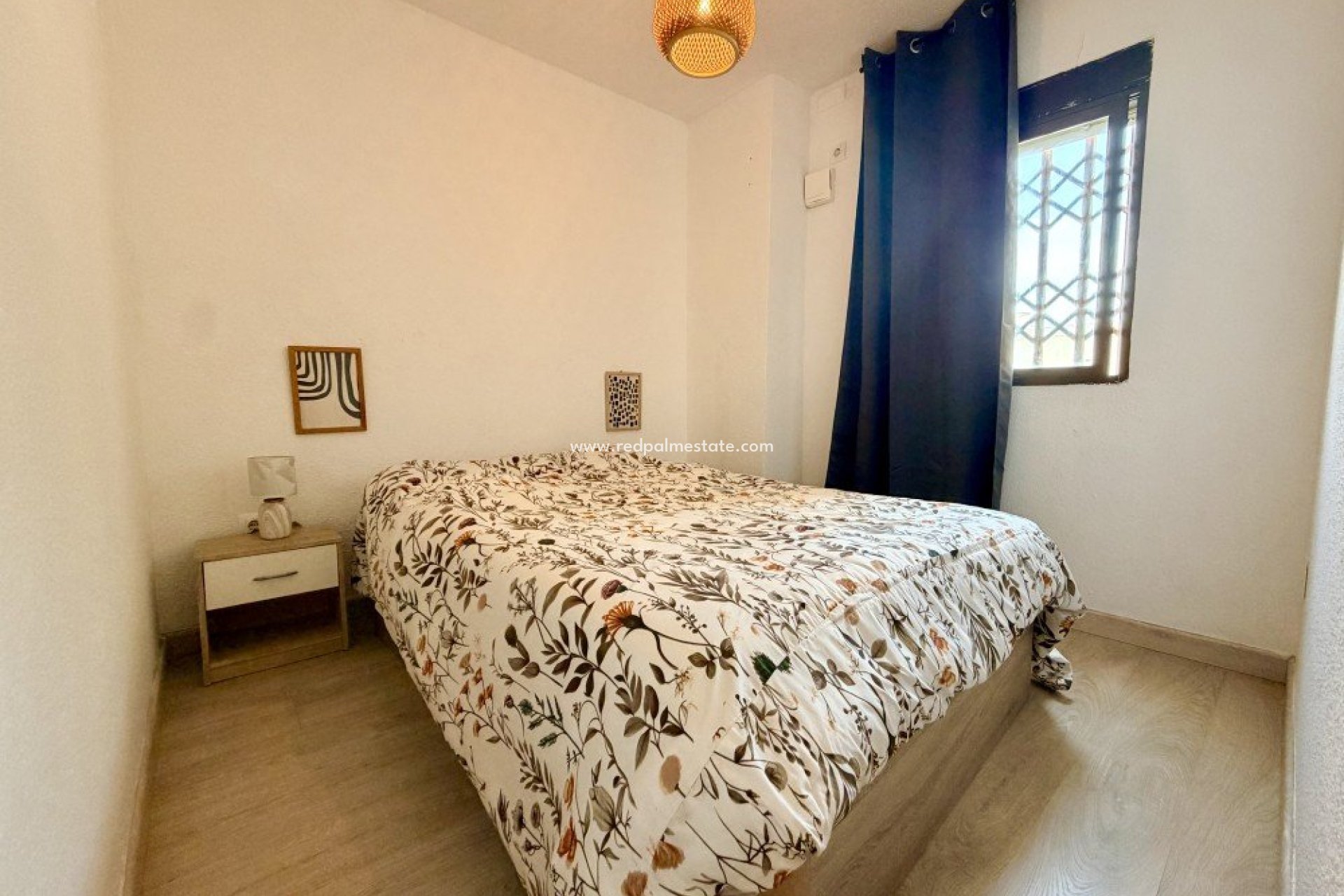 Revente - Appartement -
Torrevieja - La Mata