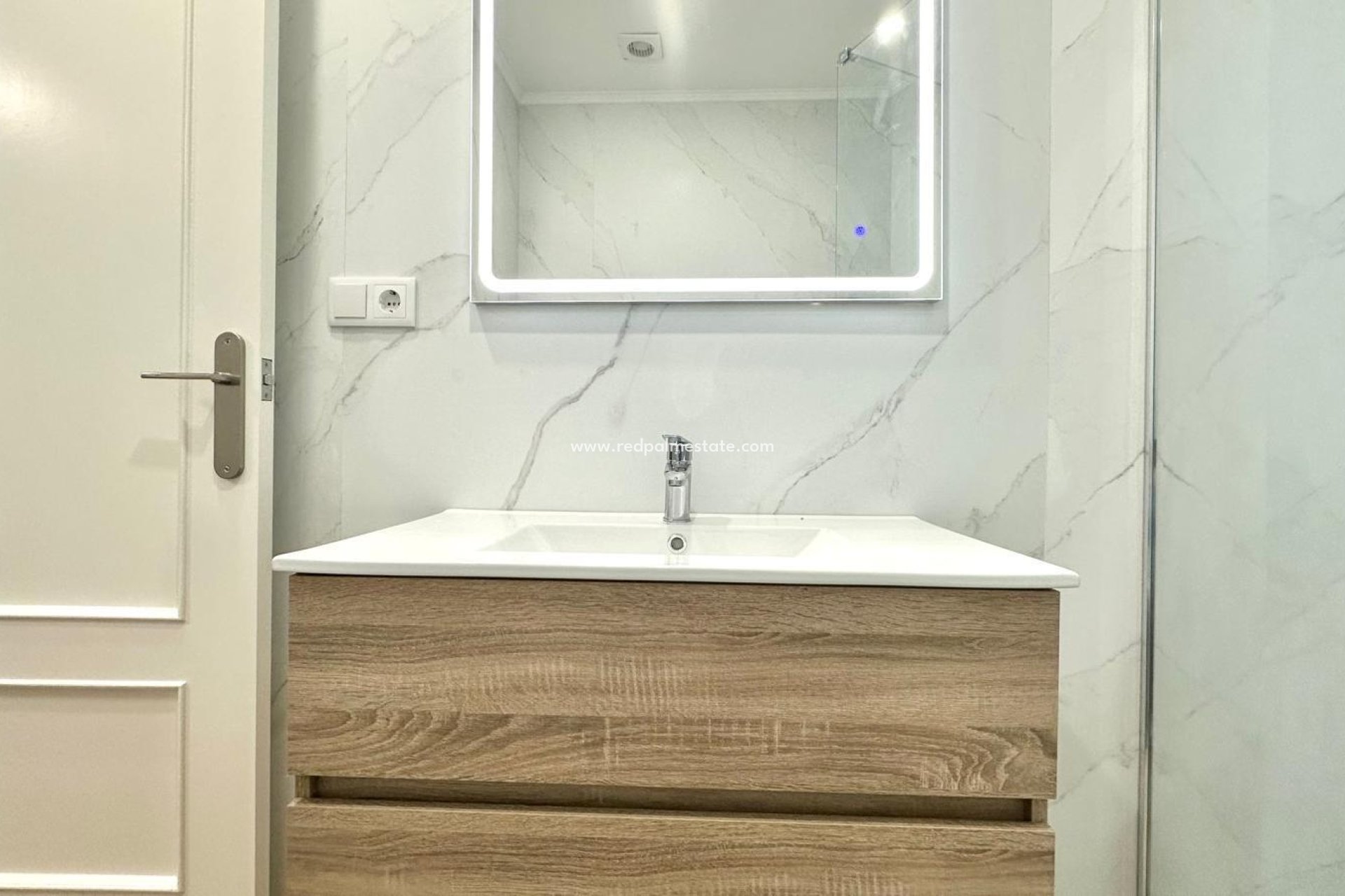 Revente - Appartement -
Torrevieja - La Mata