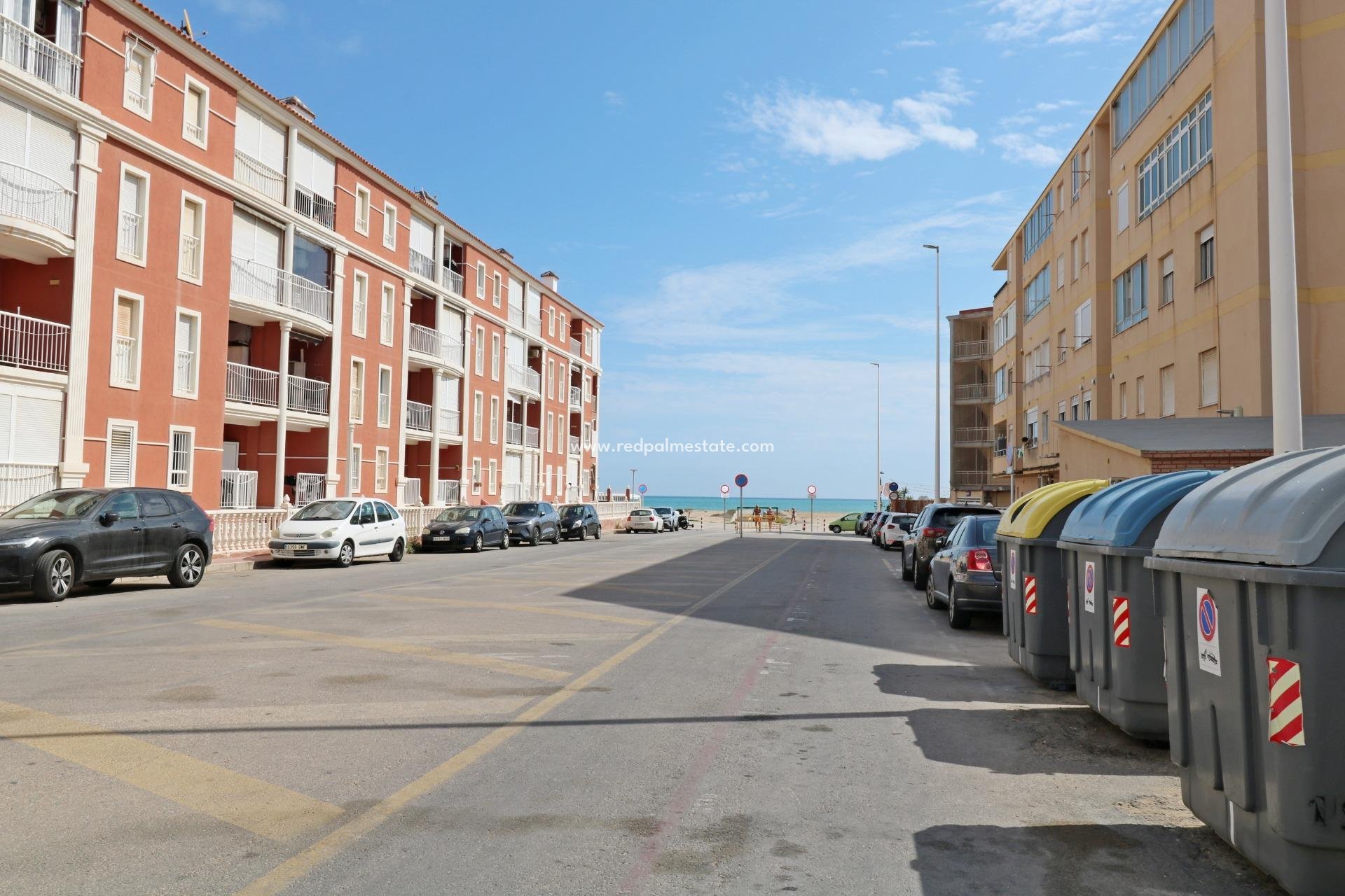 Revente - Appartement -
Torrevieja - La Mata