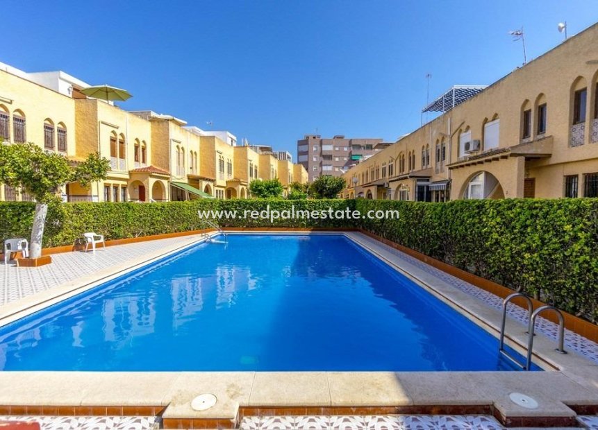 Revente - Appartement -
Torrevieja - La Mata