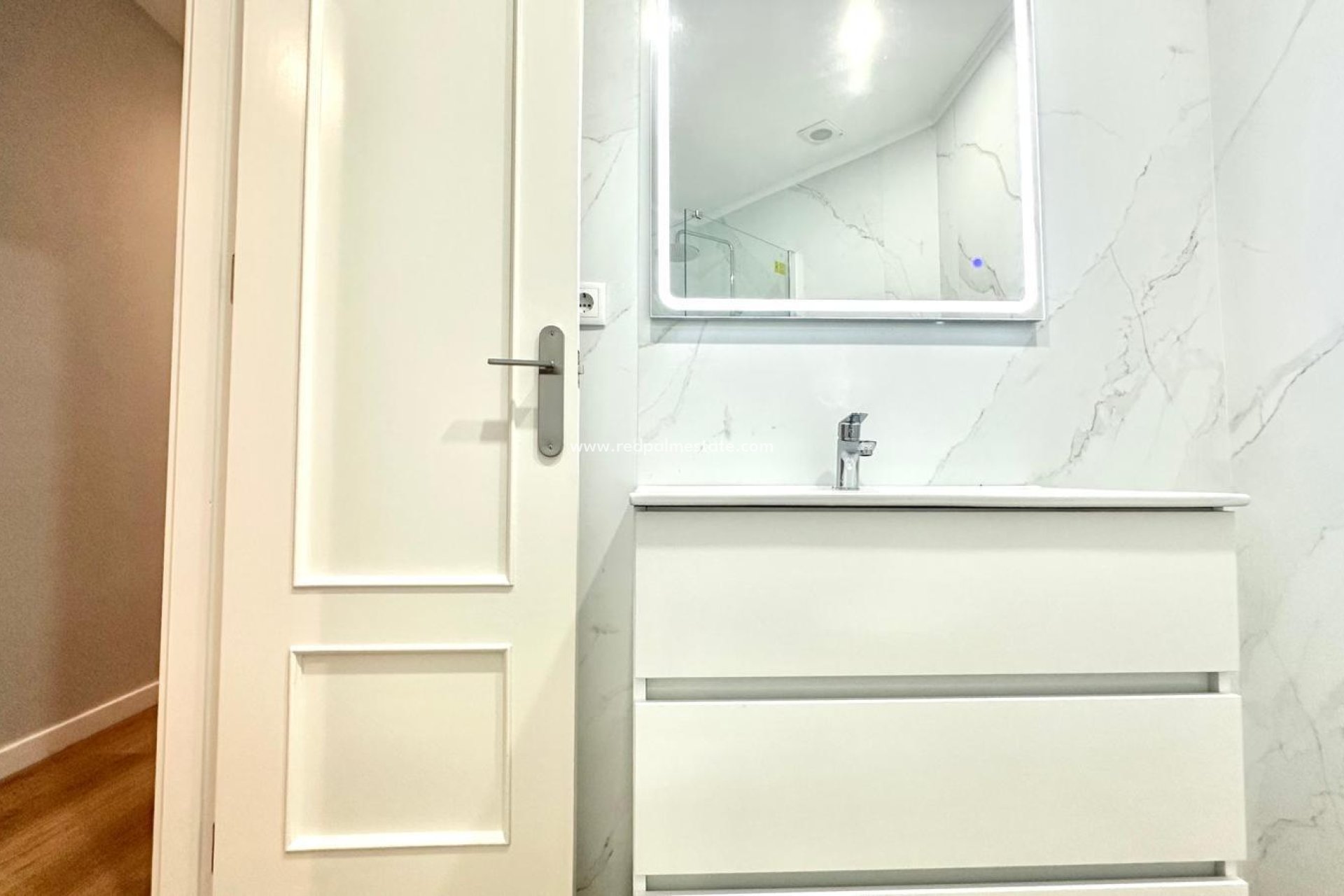 Revente - Appartement -
Torrevieja - La Mata