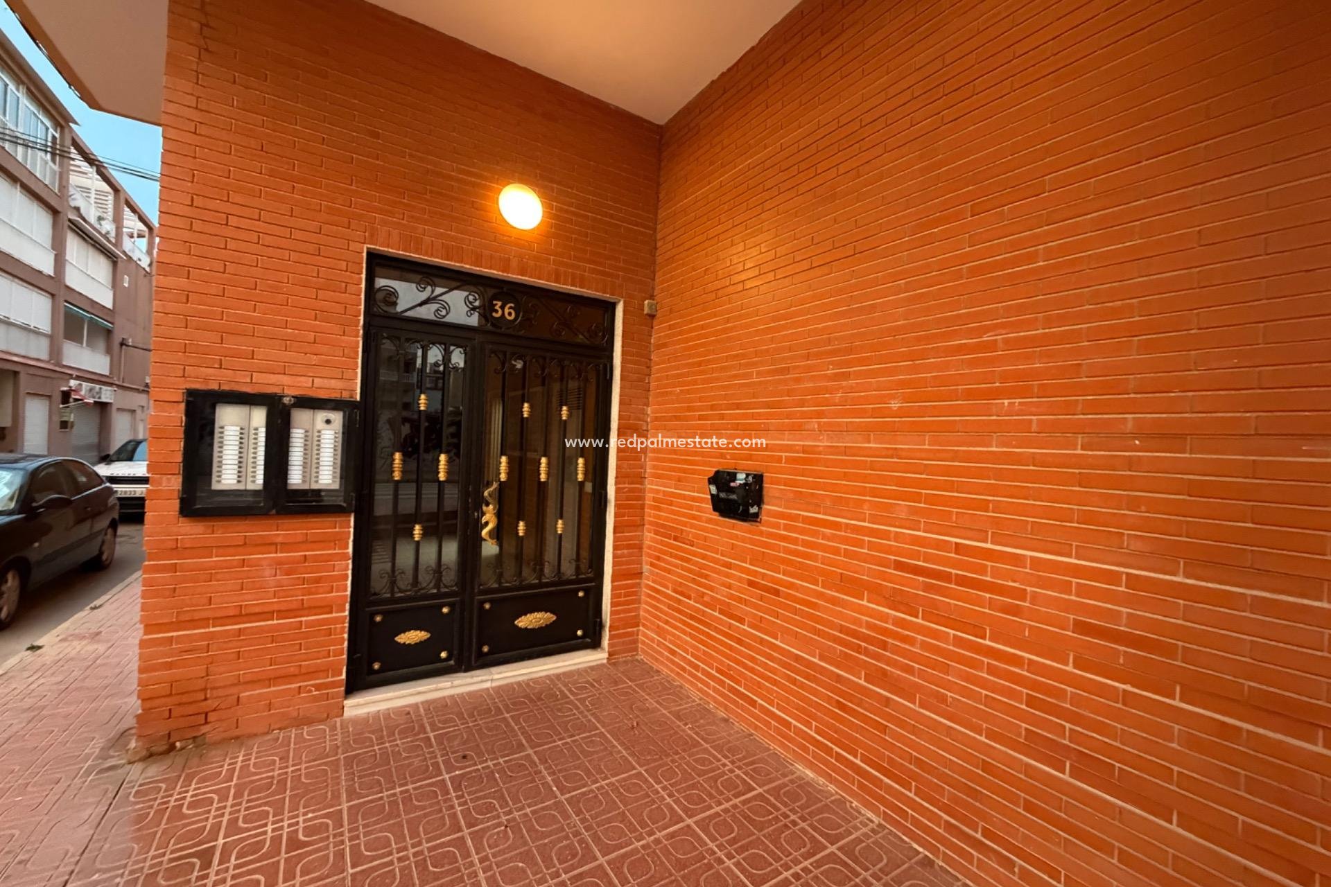 Revente - Appartement -
Torrevieja - La Mata