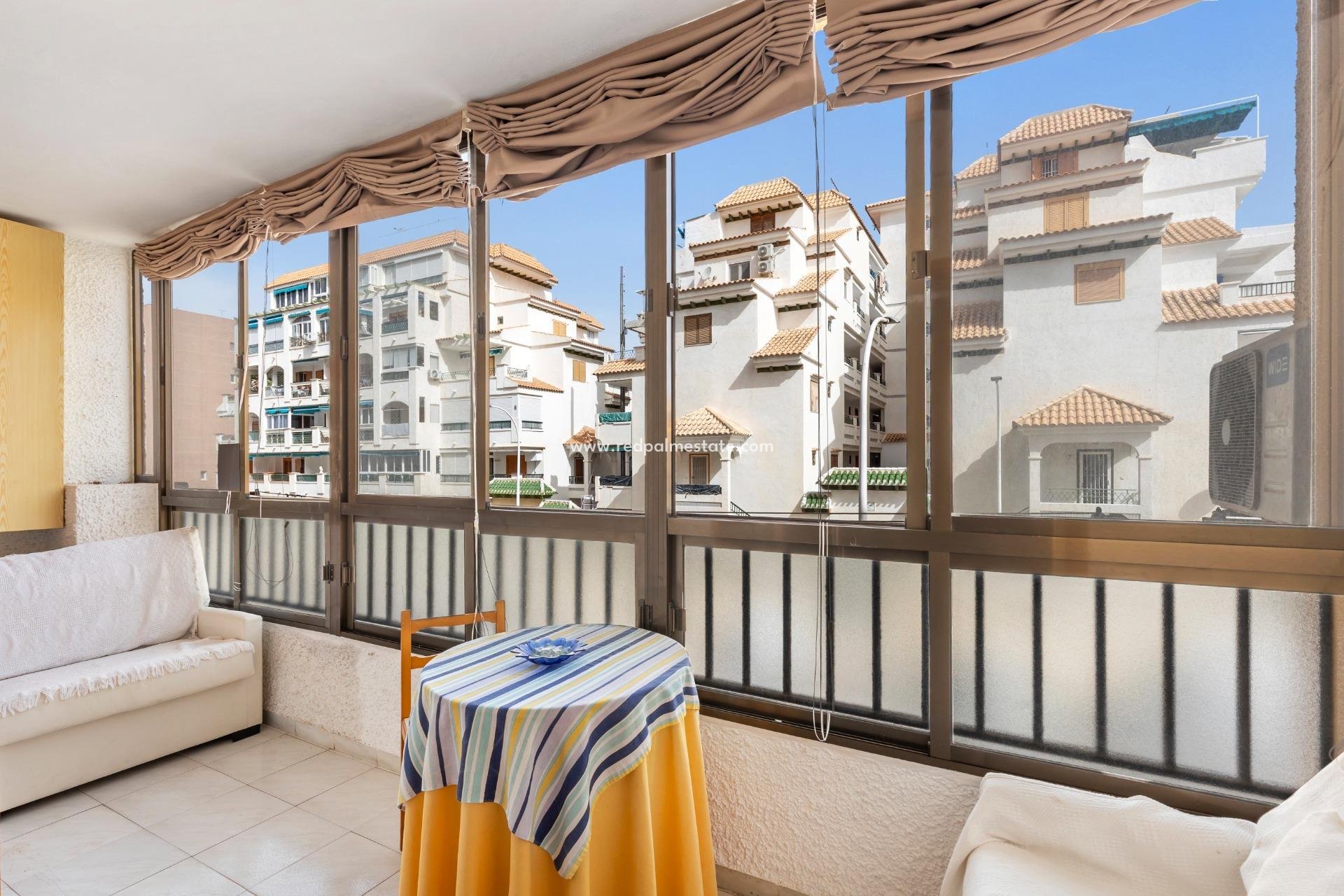 Revente - Appartement -
Torrevieja - La Mata