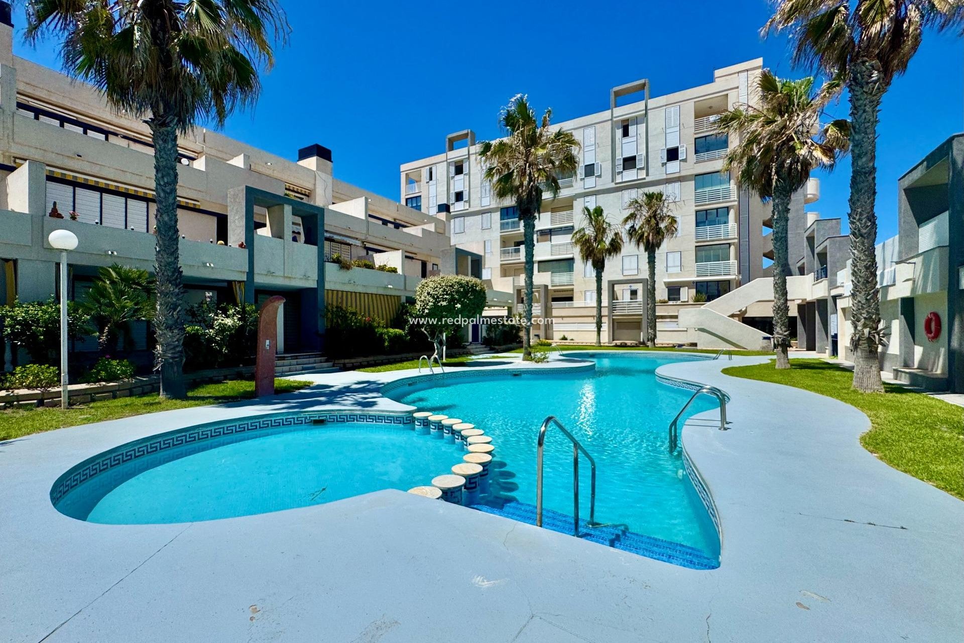 Revente - Appartement -
Torrevieja - La Mata