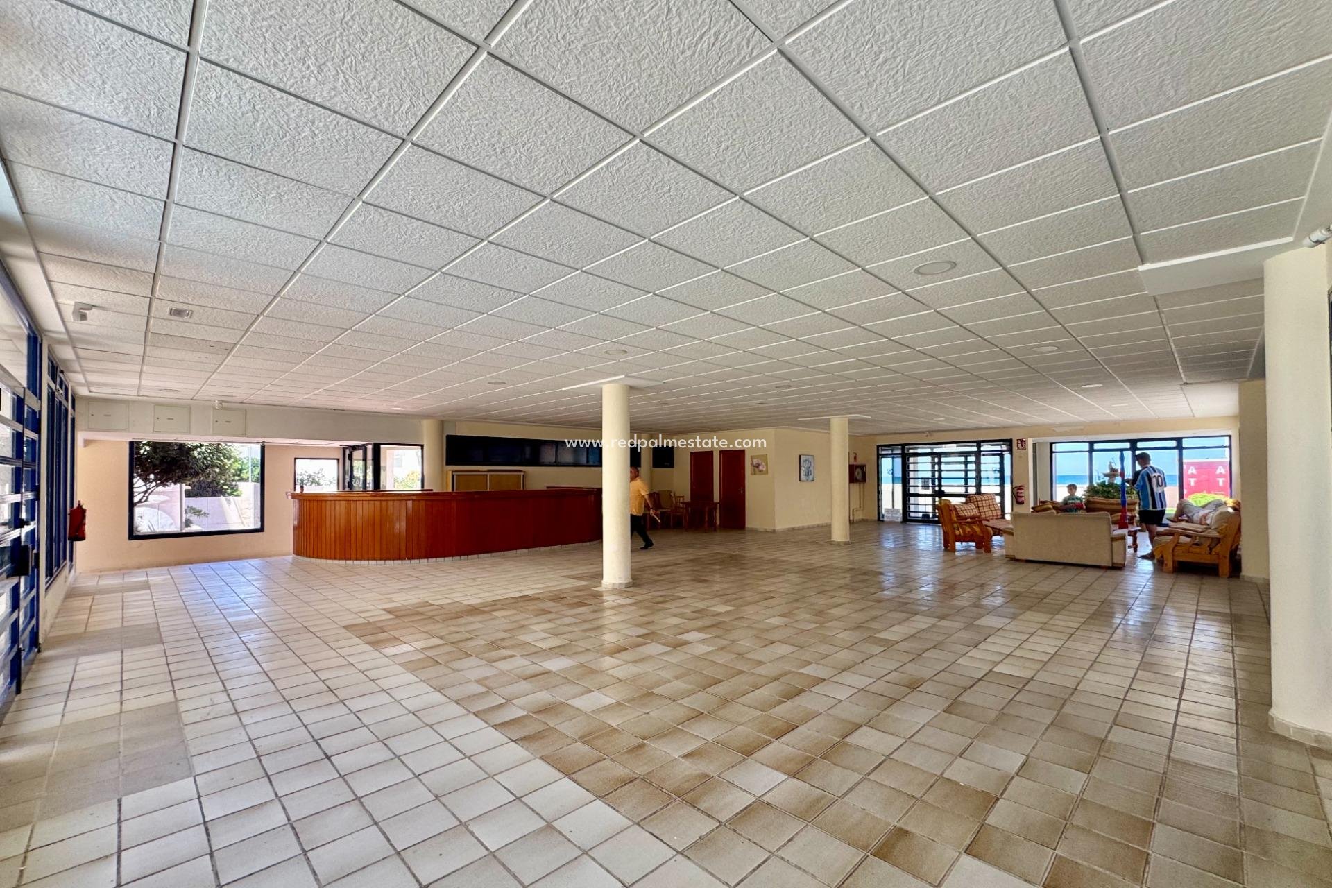 Revente - Appartement -
Torrevieja - La Mata