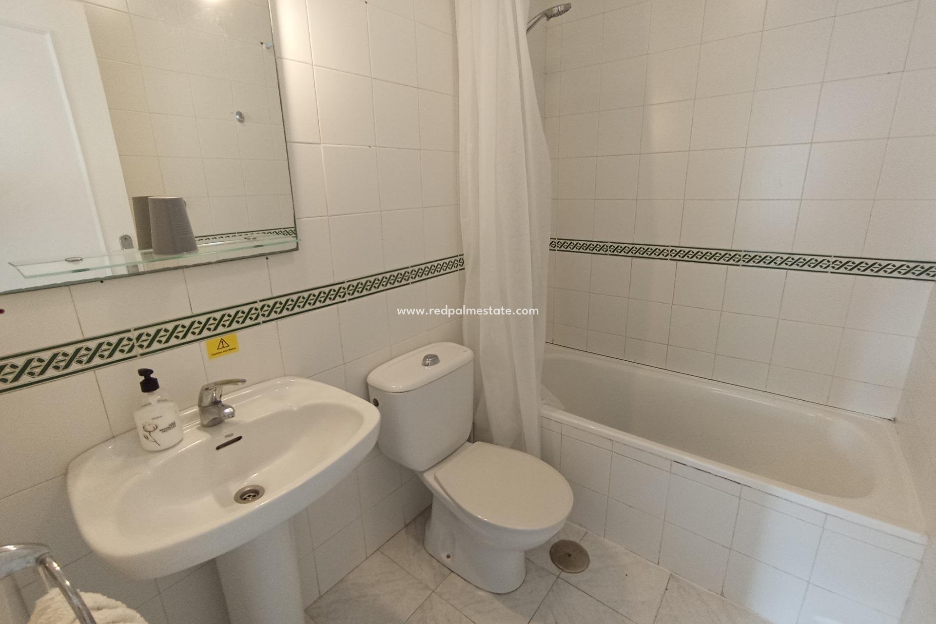 Revente - Appartement -
Torrevieja - La Siesta - El Salado -  Torreta