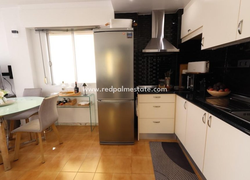 Revente - Appartement -
Torrevieja - La Veleta