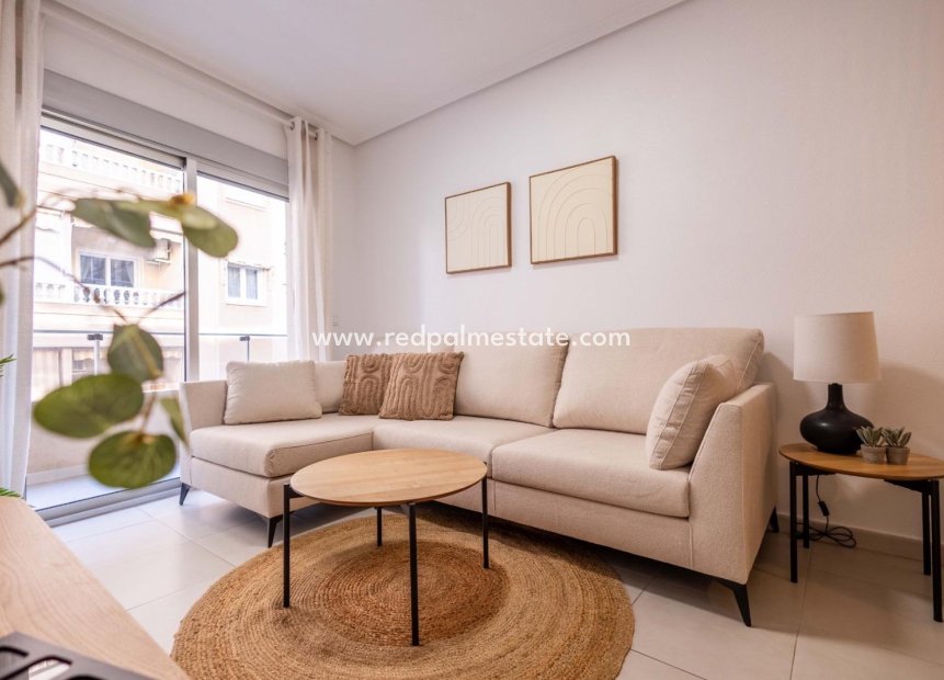 Revente - Appartement -
Torrevieja - Las calas