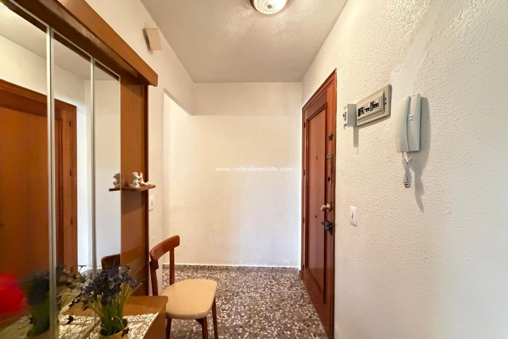 Revente - Appartement -
Torrevieja - Las Piscinas Naturales
