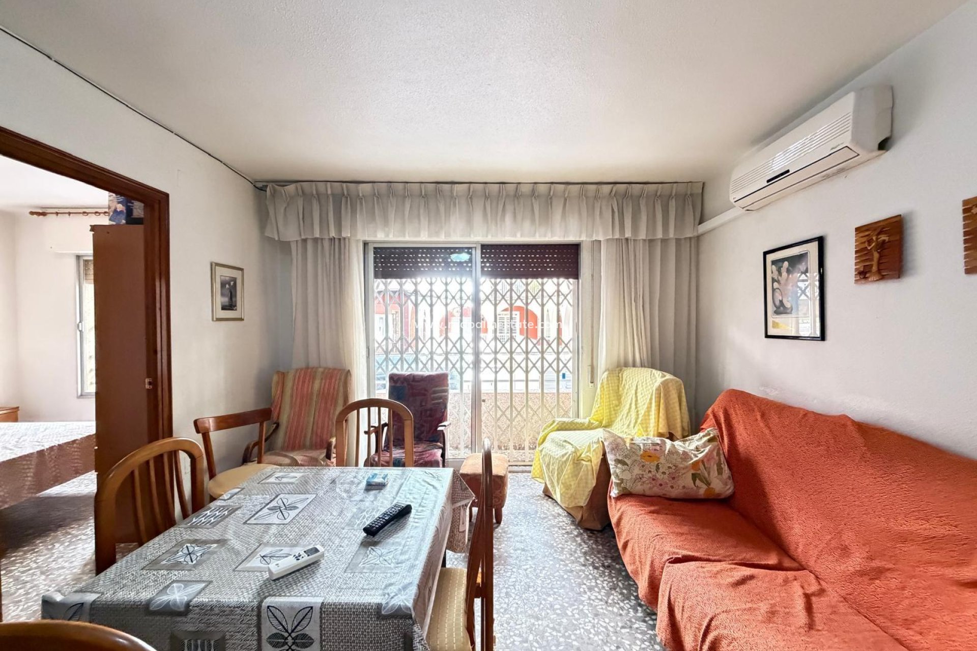Revente - Appartement -
Torrevieja - Las Piscinas Naturales