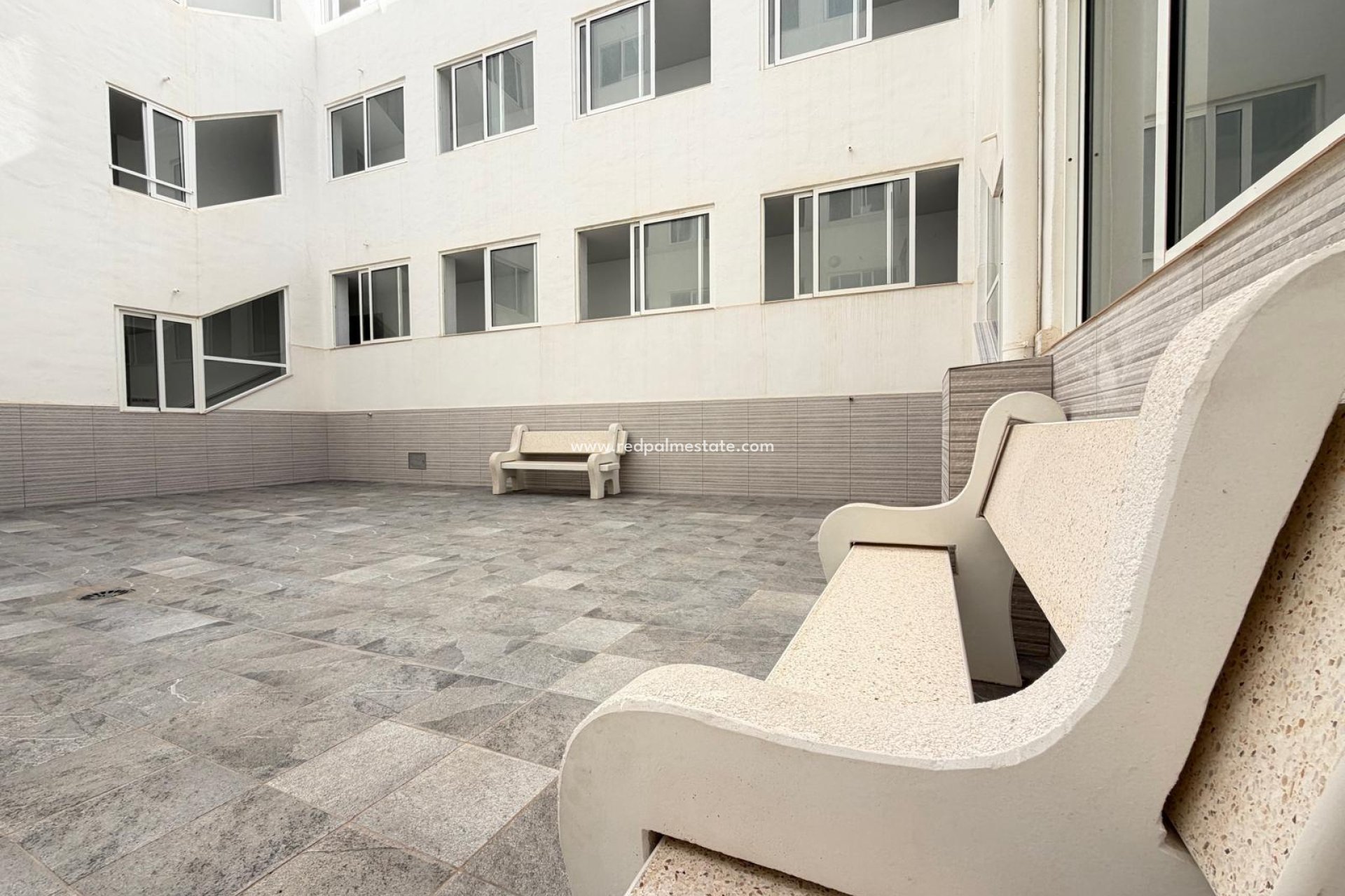 Revente - Appartement -
Torrevieja - Las Piscinas Naturales