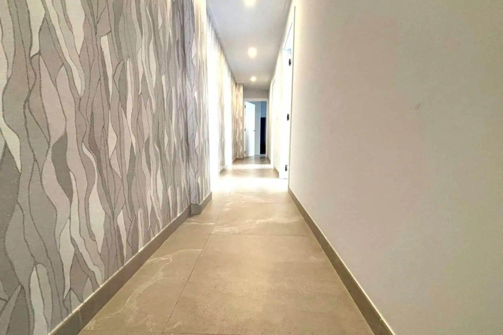 Revente - Appartement -
Torrevieja - Las Piscinas Naturales