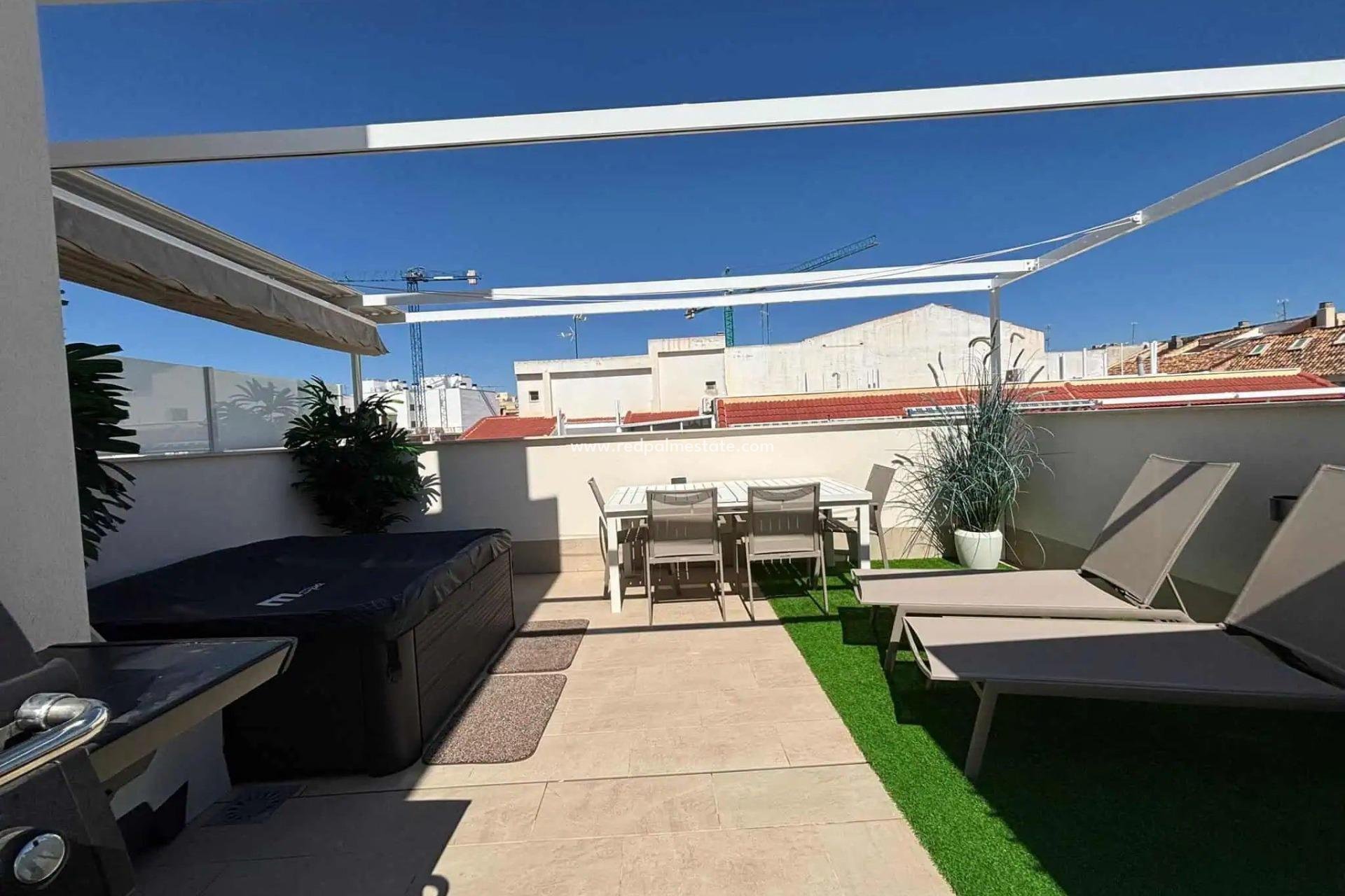 Revente - Appartement -
Torrevieja - Las Piscinas Naturales