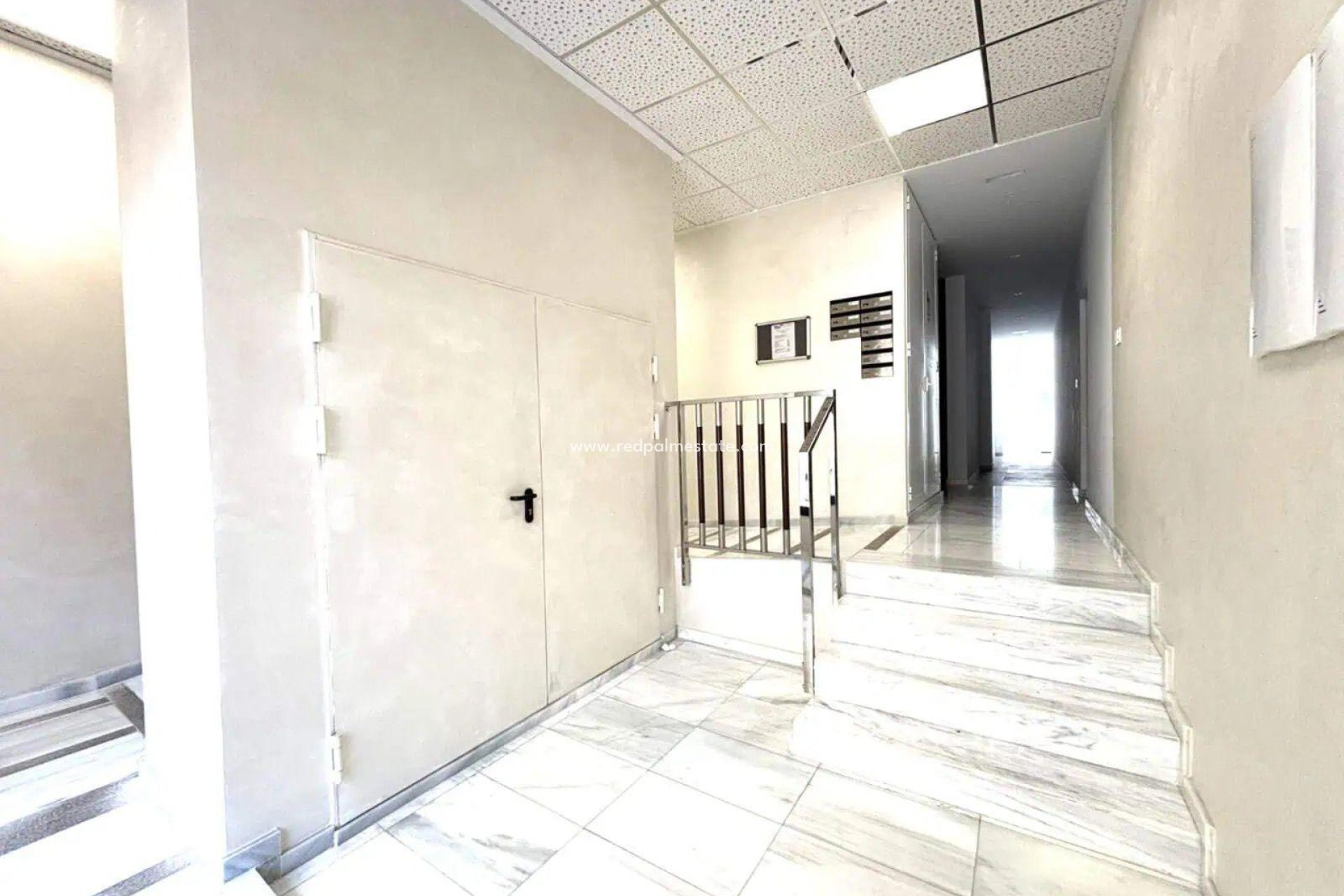 Revente - Appartement -
Torrevieja - Las Piscinas Naturales